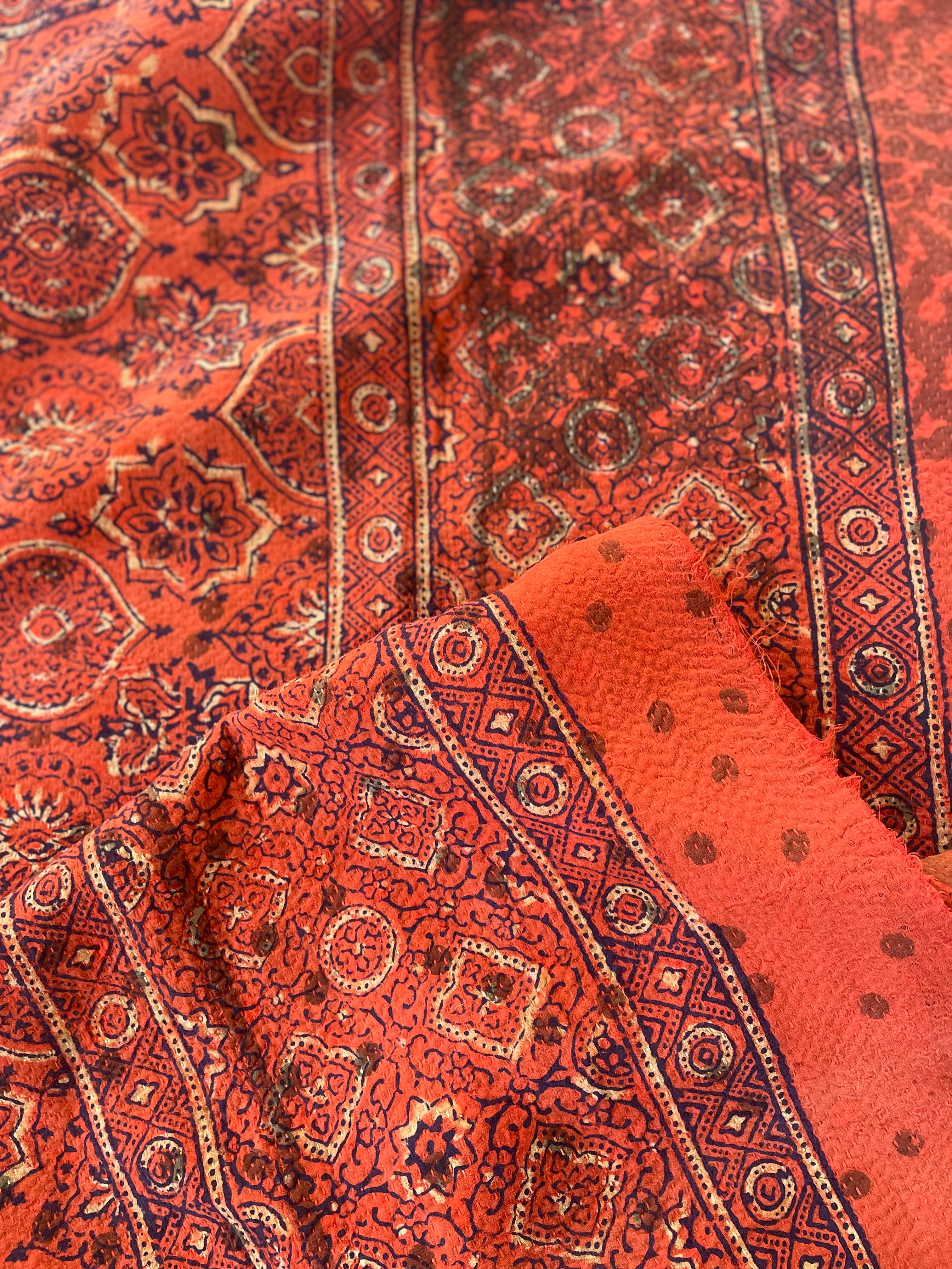 VINTAGE AJRAKH KANTHA - Spots