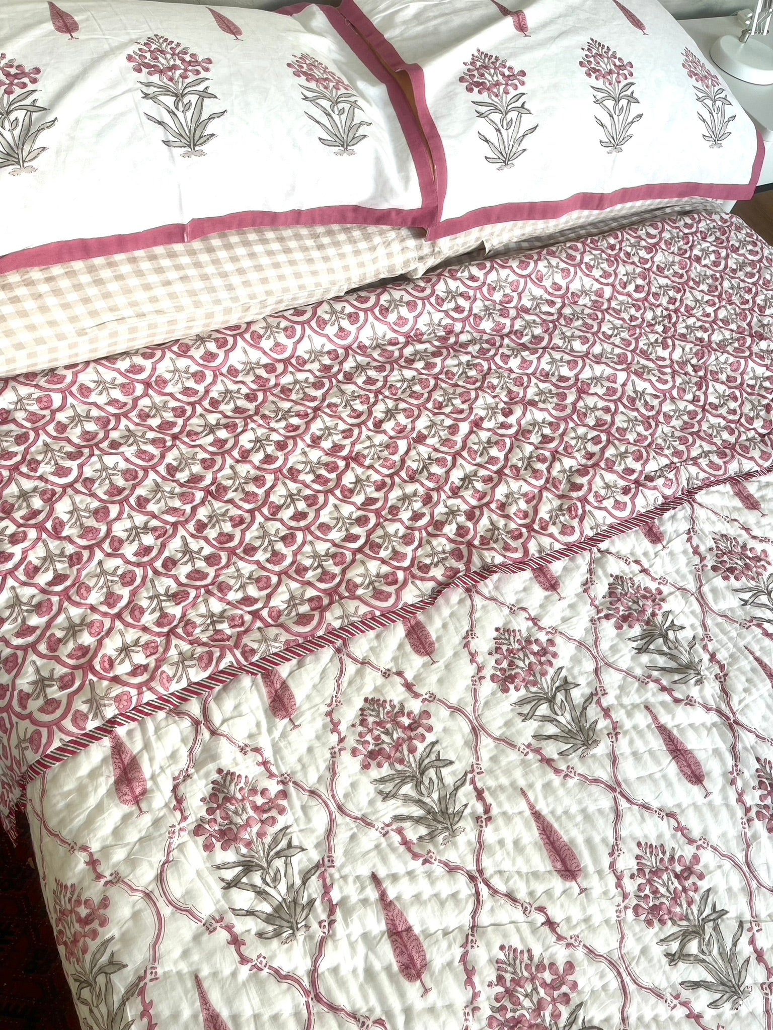 Jaipuri Cotton Quilt - Pink Floral