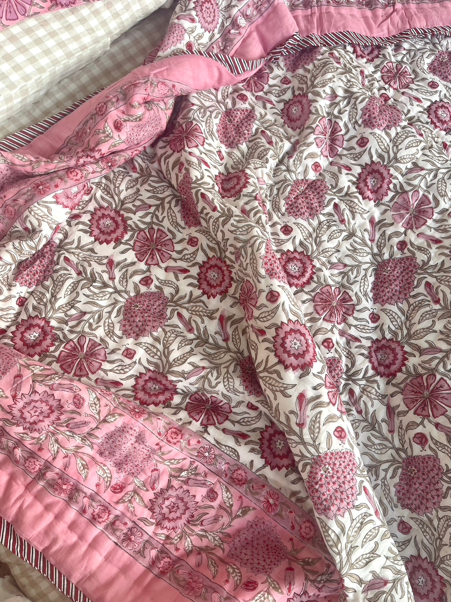 Jaipuri Cotton Quilt - Floral Boudoir