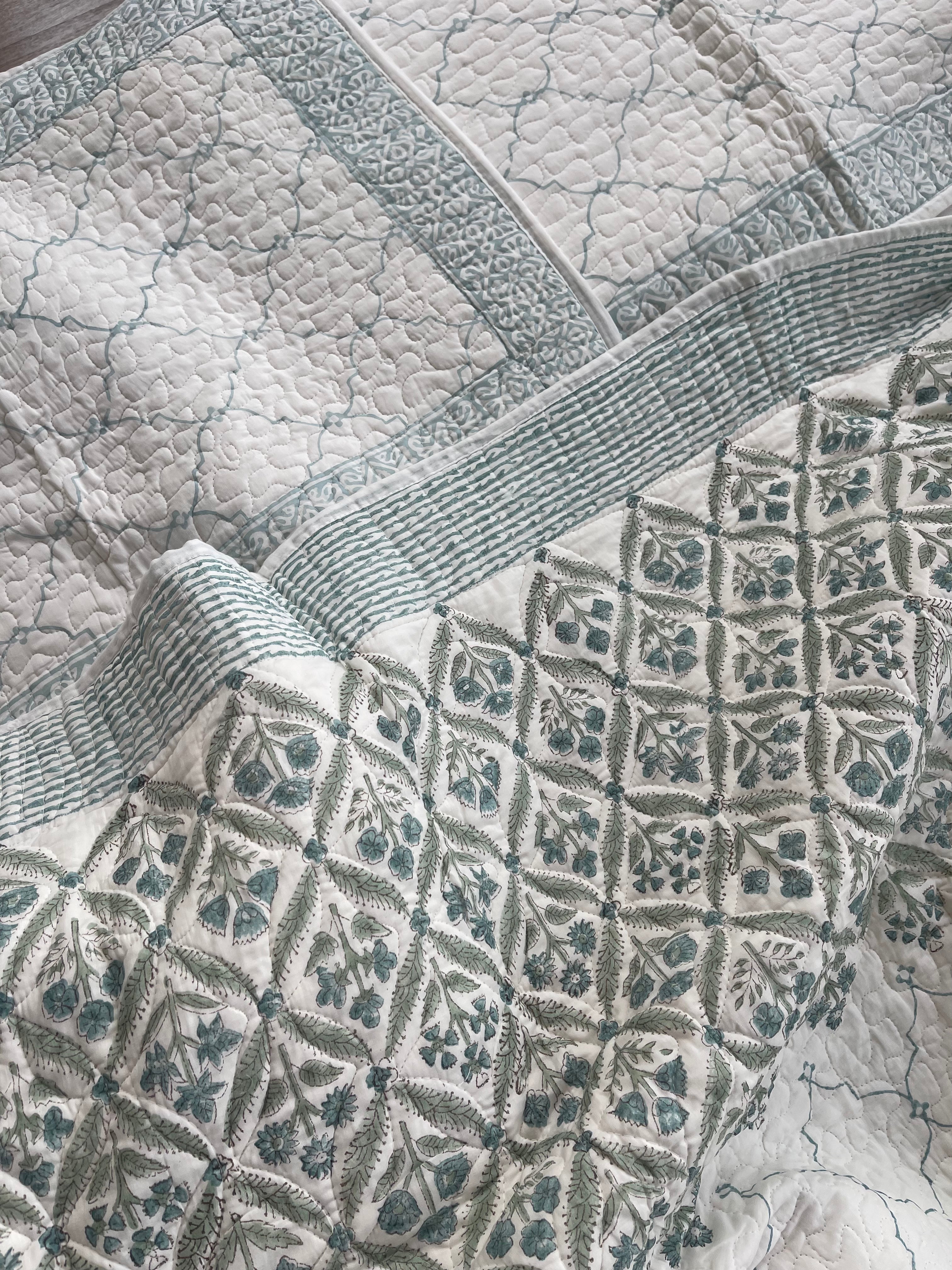 Cotton Quilt - Teal Arabesque