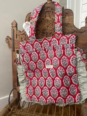 Quilted Block Print Tote - Nivi Strawberry