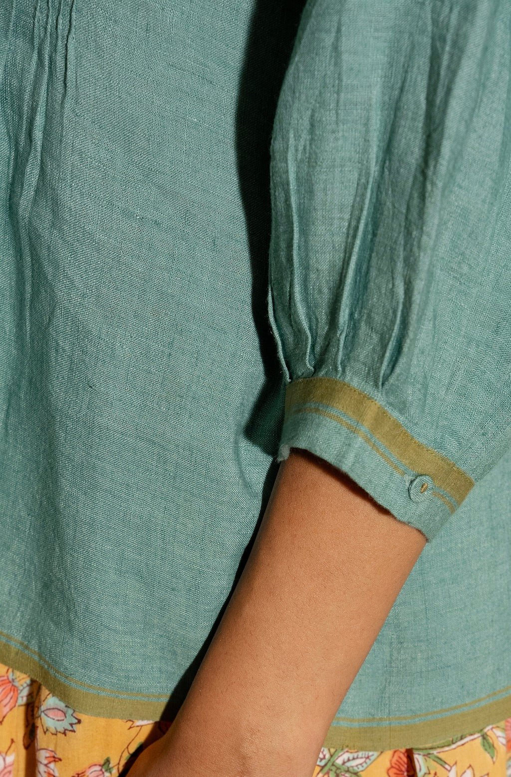 SOMA LINEN PINTUCK TOP - Mineral Green