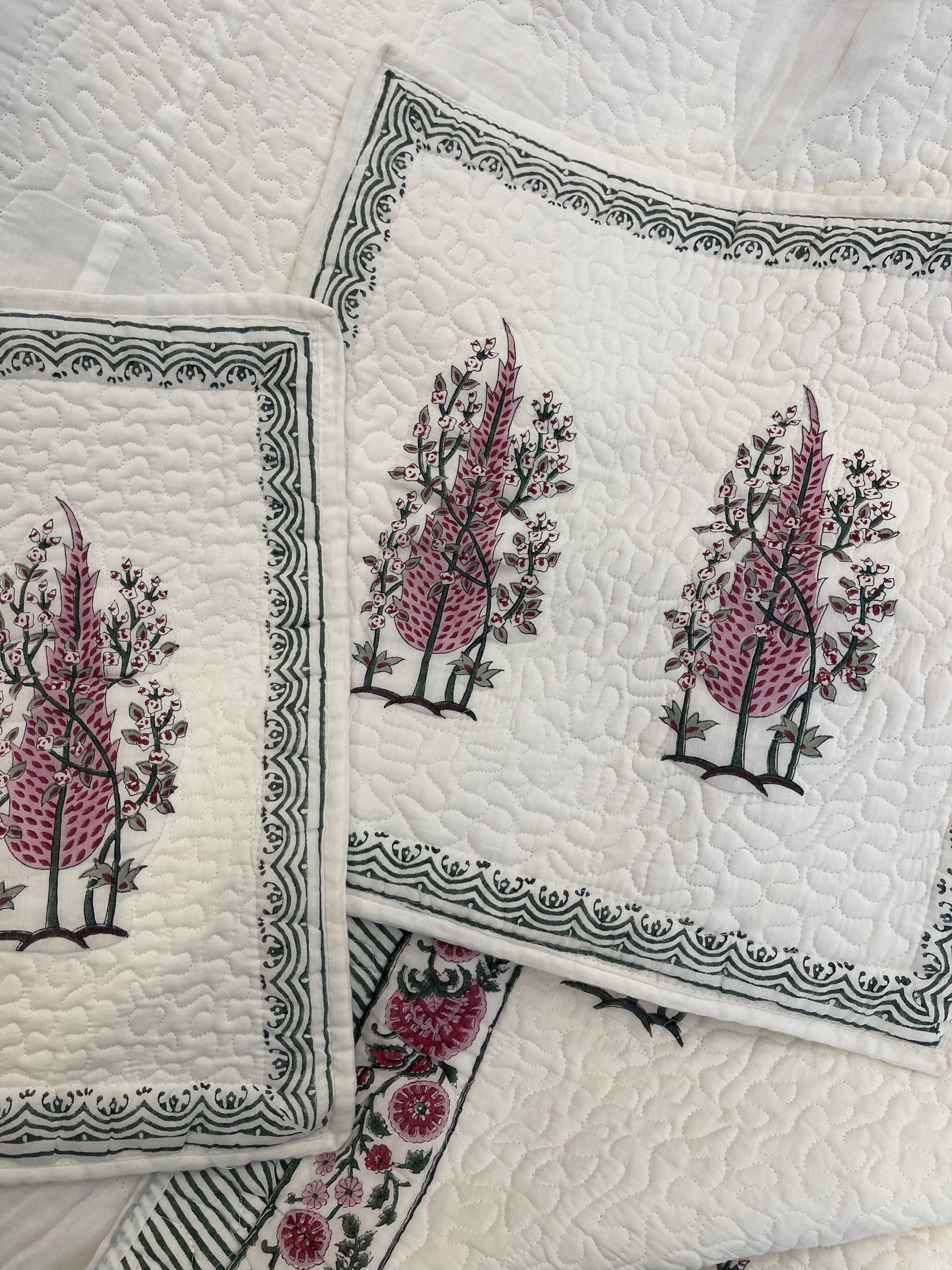 Cotton Quilt - Pink Cypress