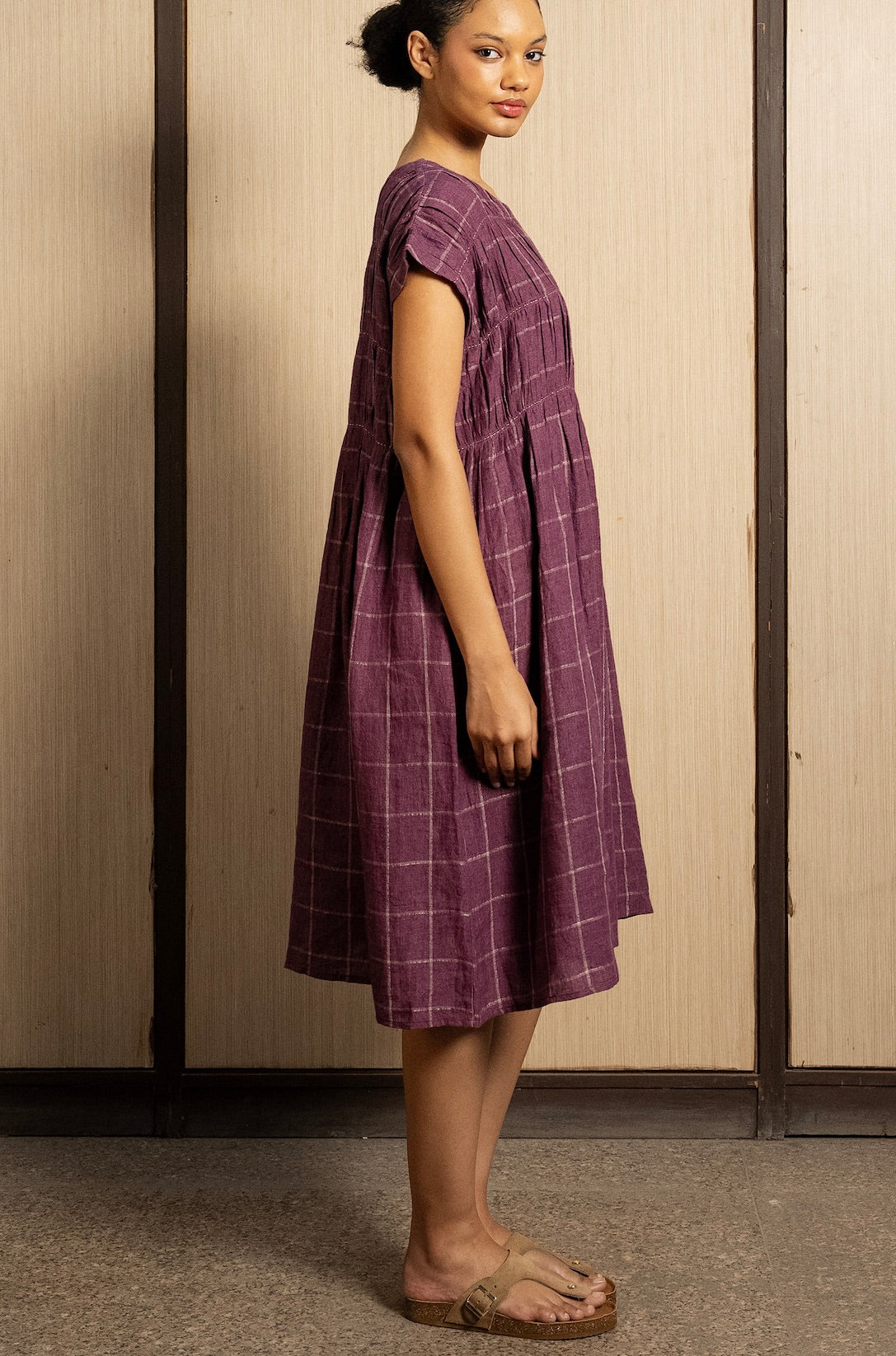 MIRA LINEN CHECK DRESS - Aubergine