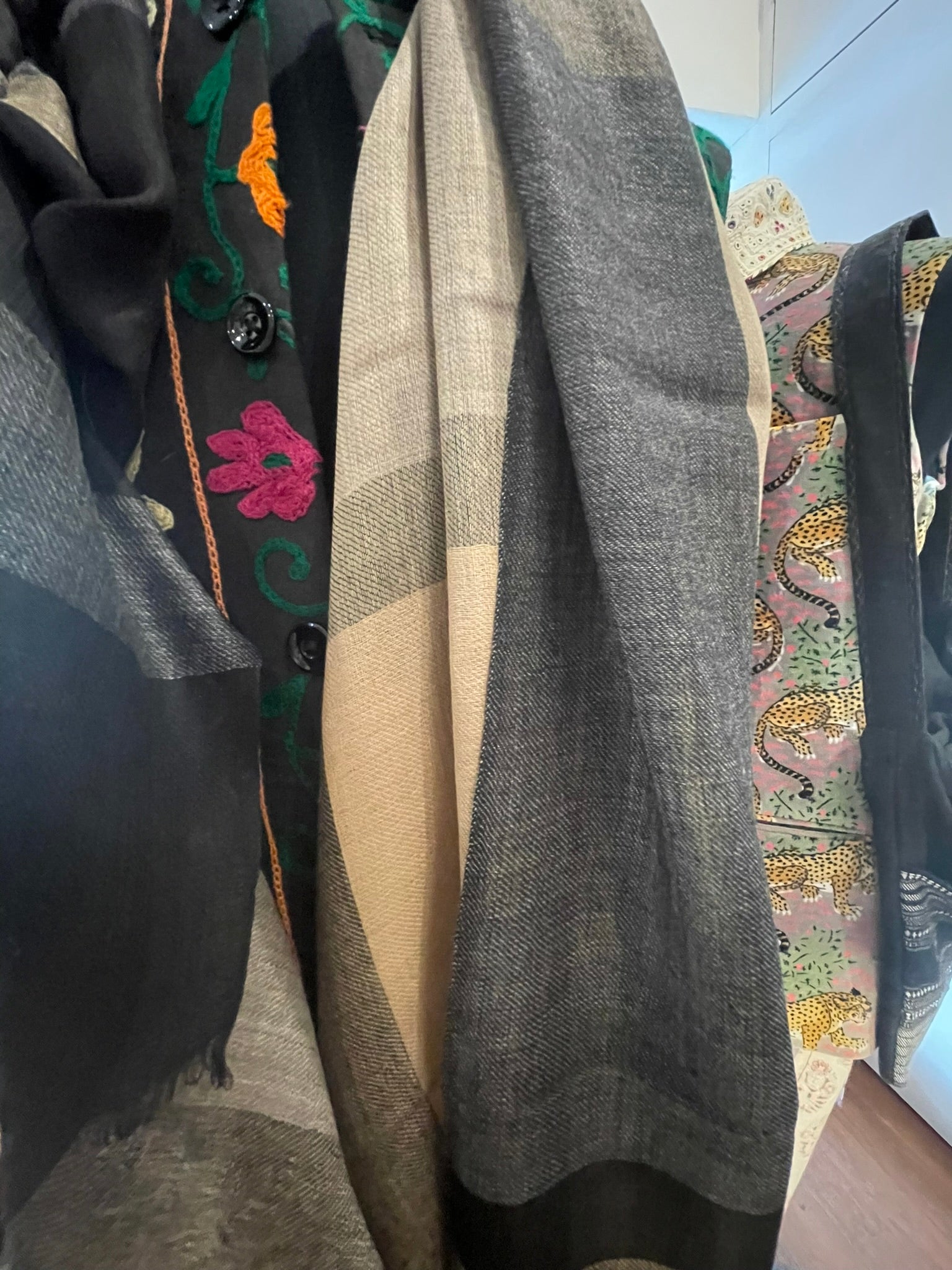 Fine Merino Wool Scarf - Charcoal