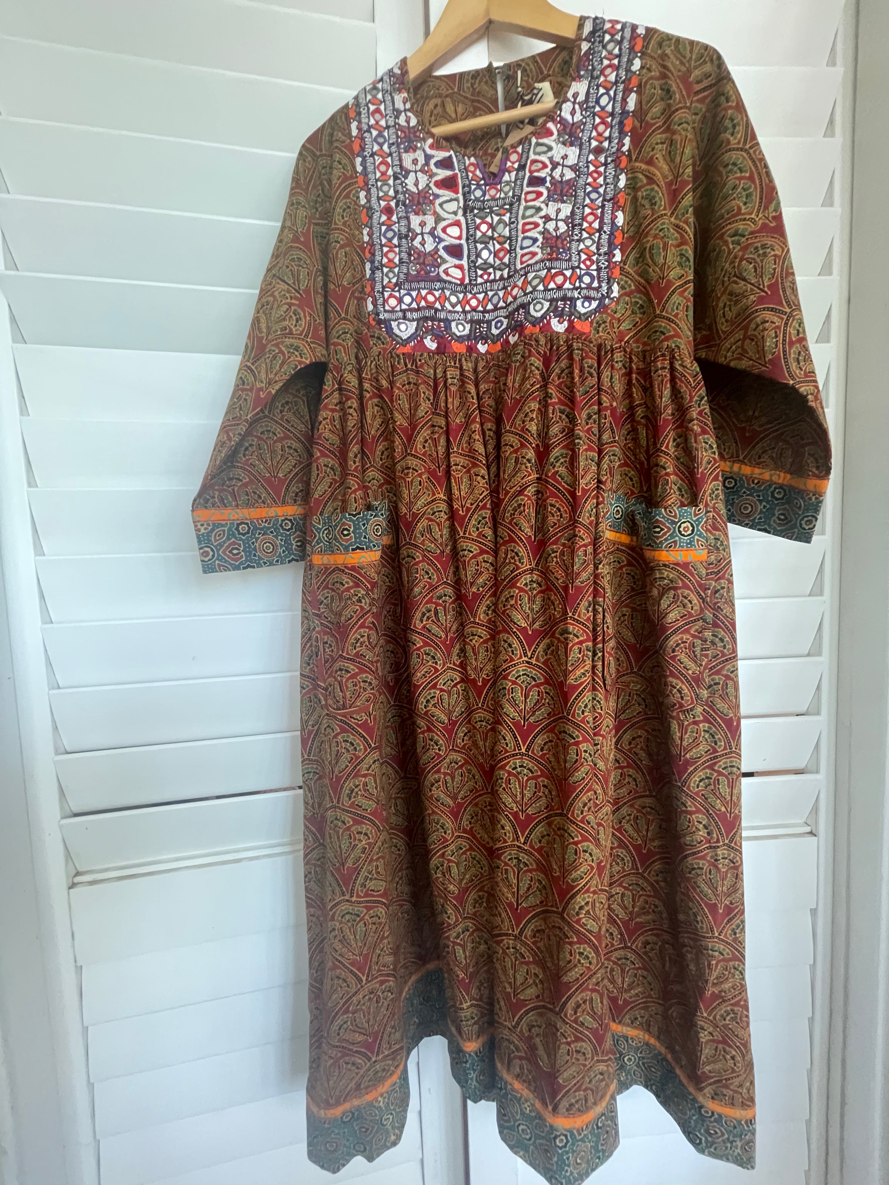 JAT EMBROIDERY DRESS - Desert