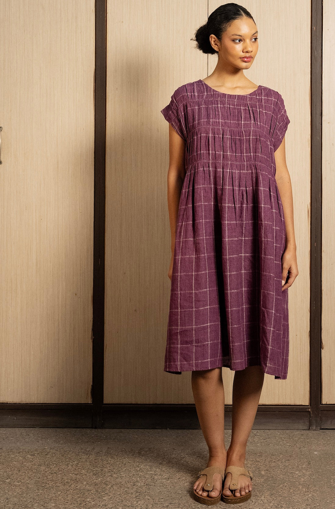 MIRA LINEN CHECK DRESS - Aubergine