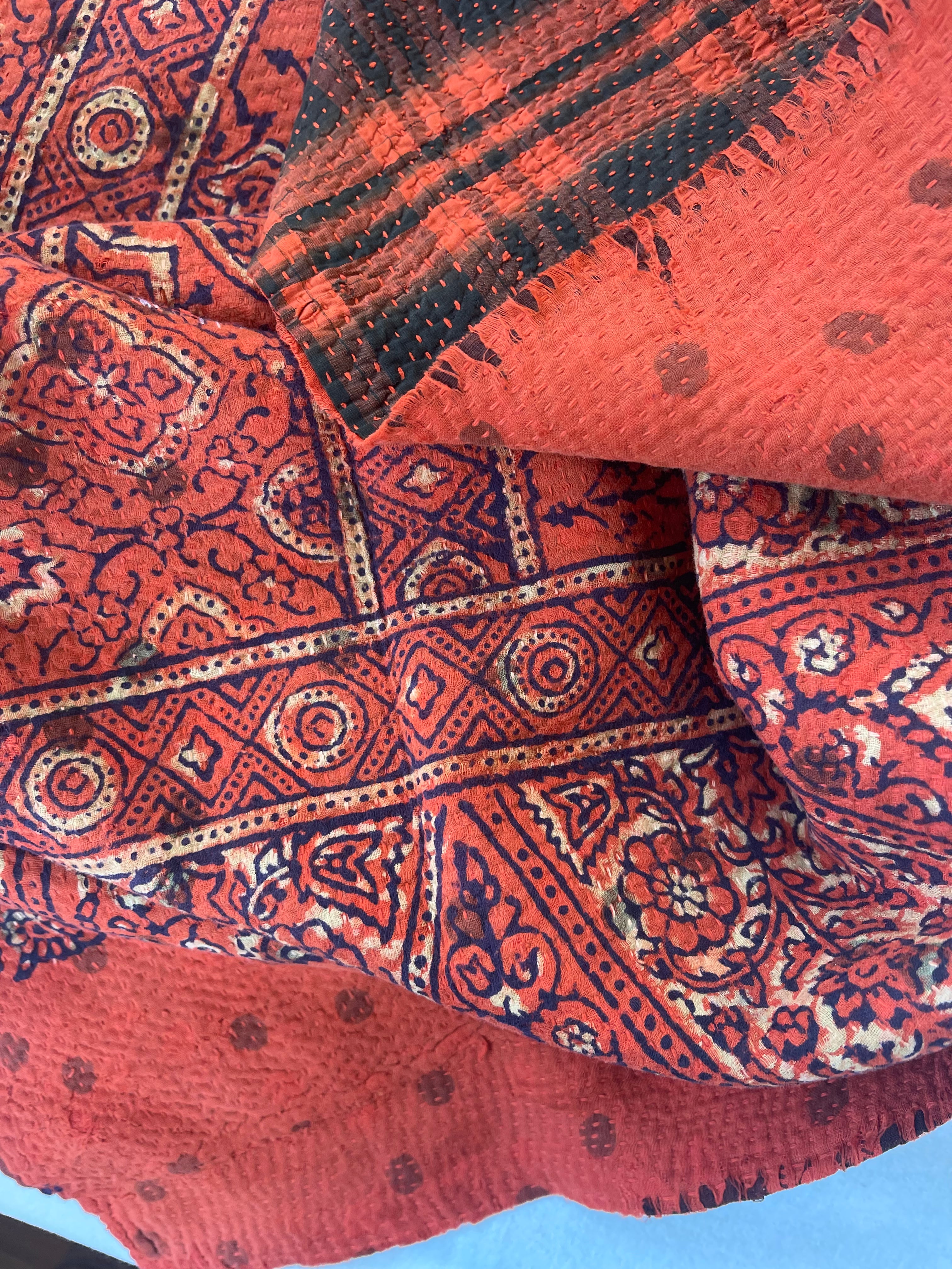 VINTAGE AJRAKH KANTHA - Spots