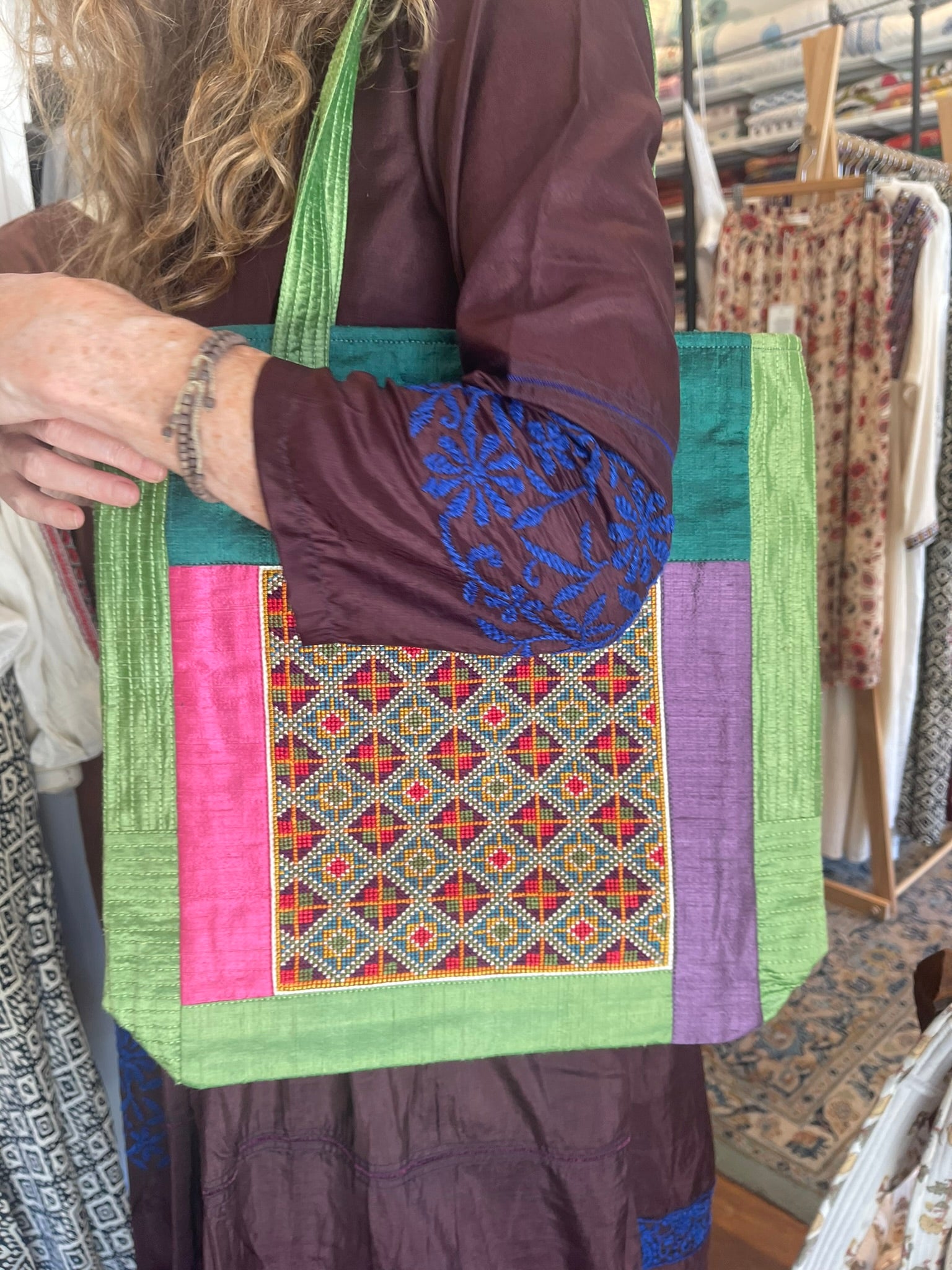 Embroidered JAT TOTE - Cool Lagoon