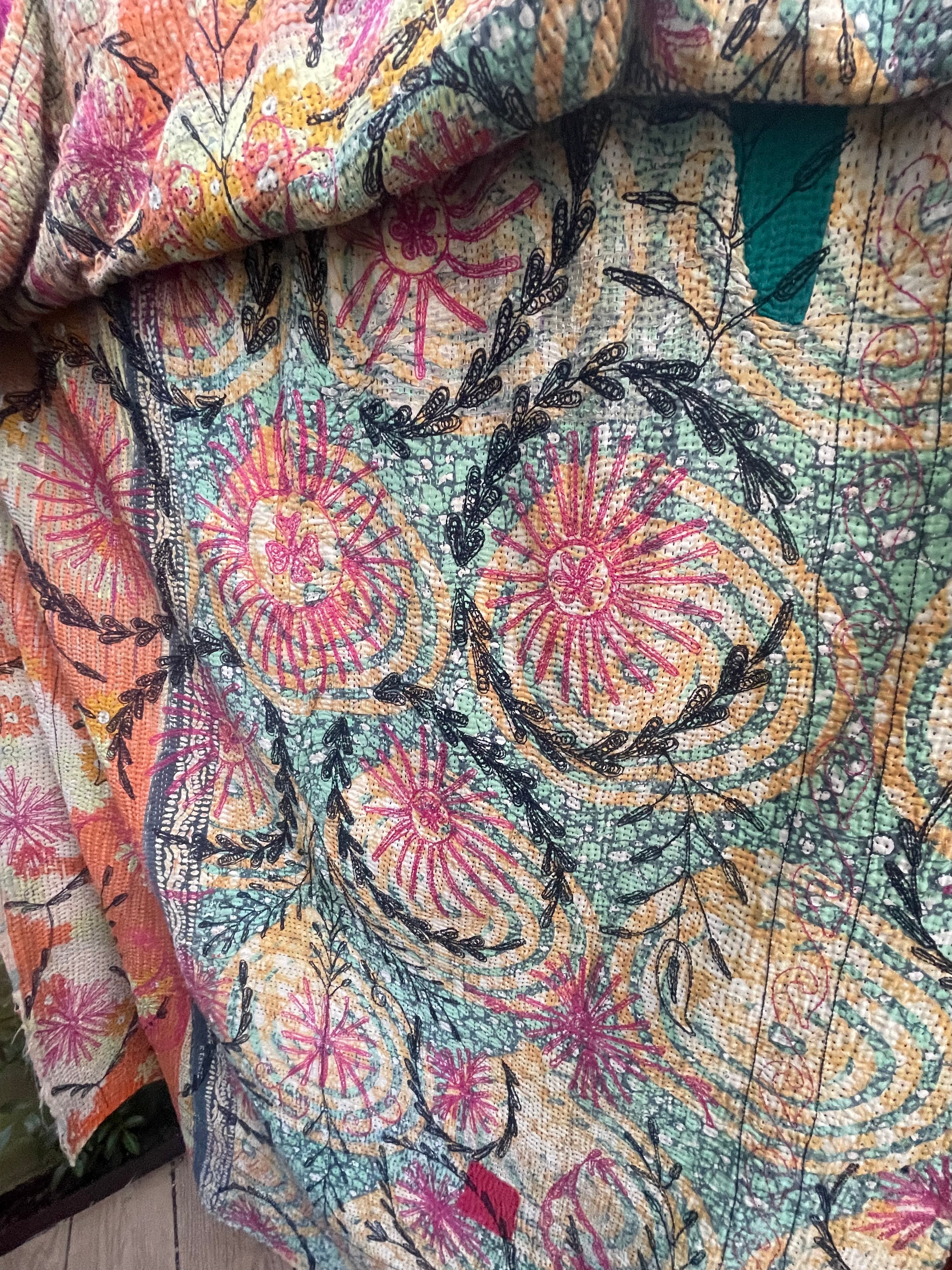 Suzani Vintage Kantha - BARISTA