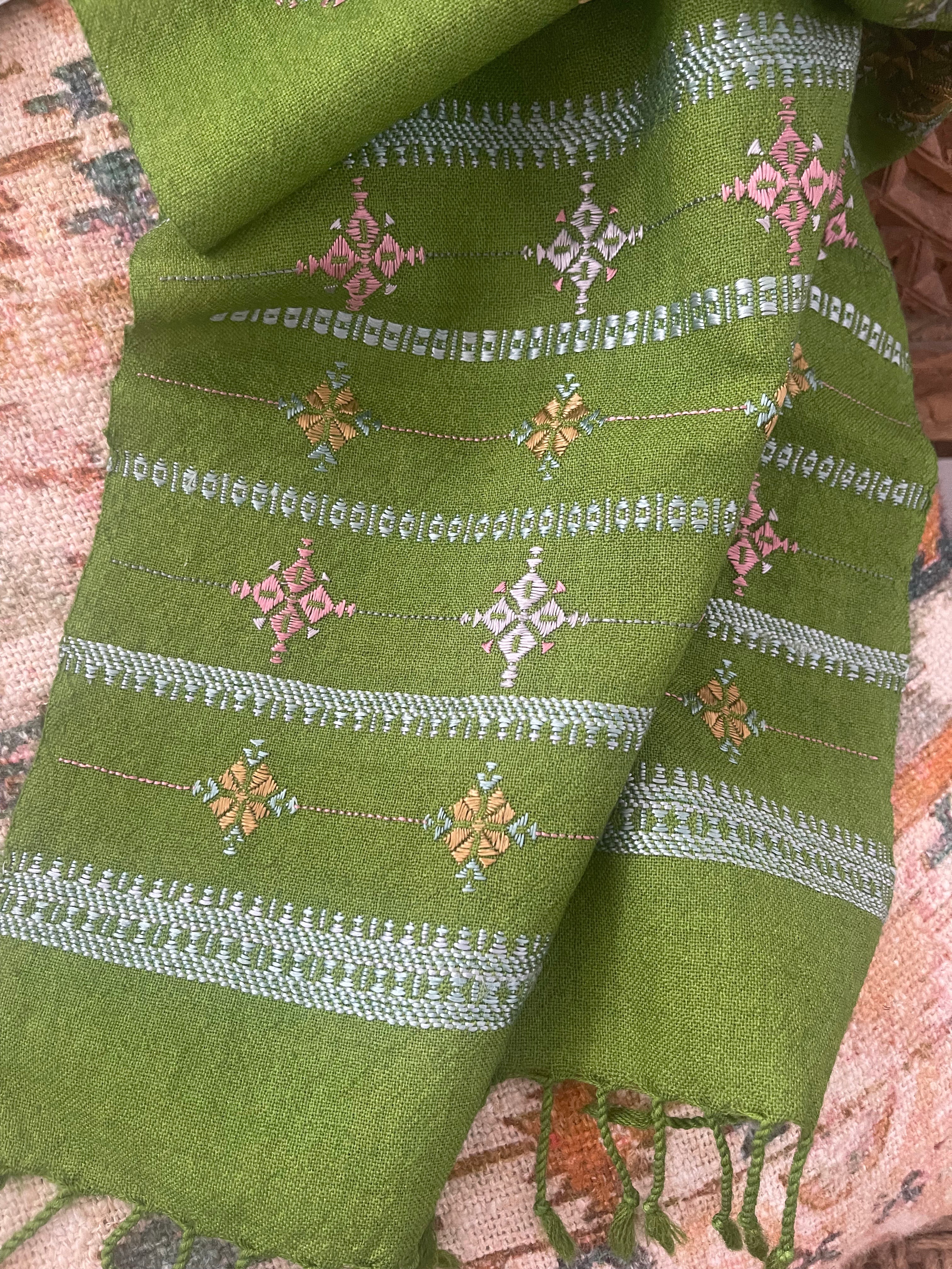 Soof Embroidered Wool Scarf - Moss Green