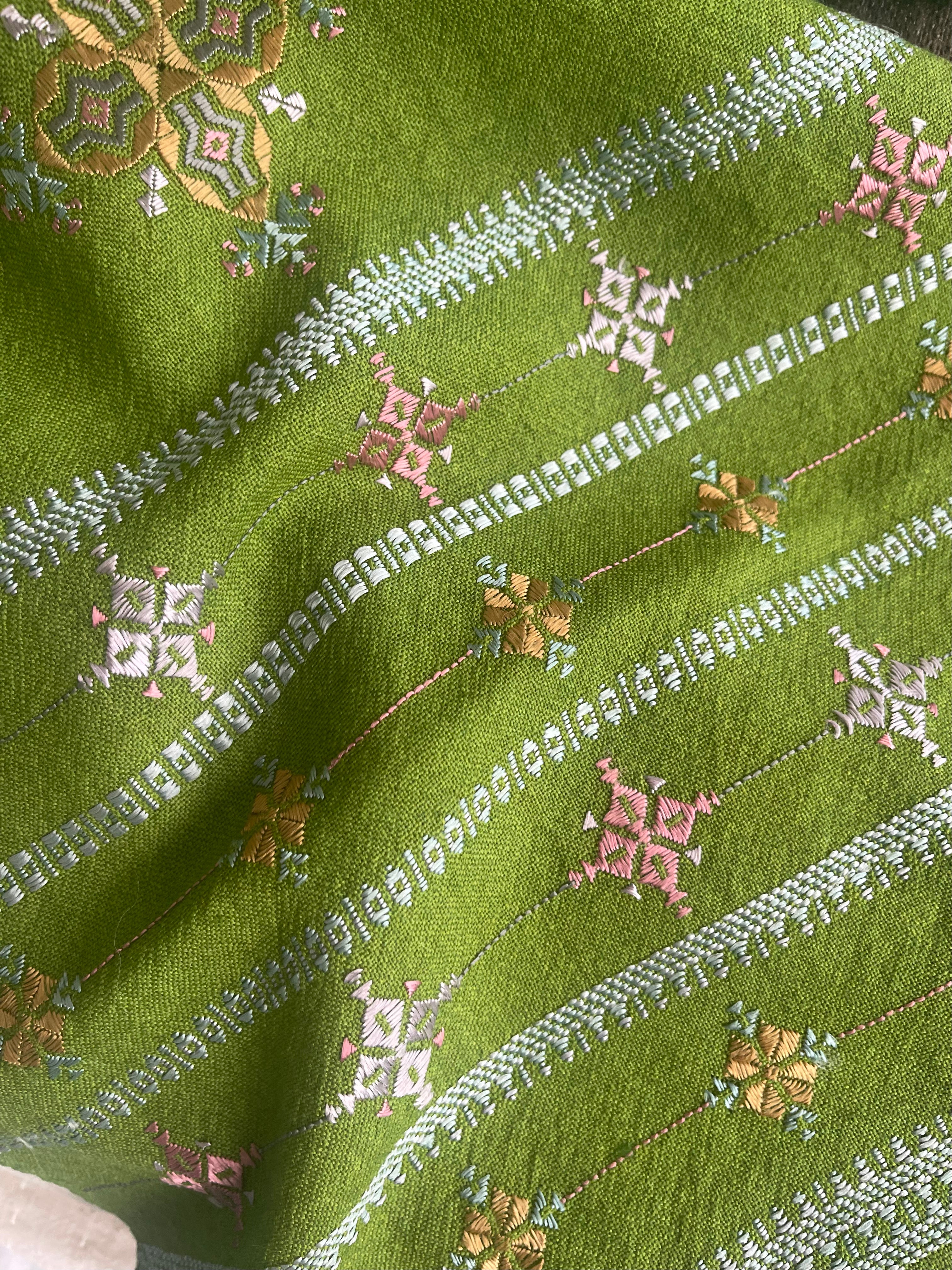 Soof Embroidered Wool Scarf - Moss Green