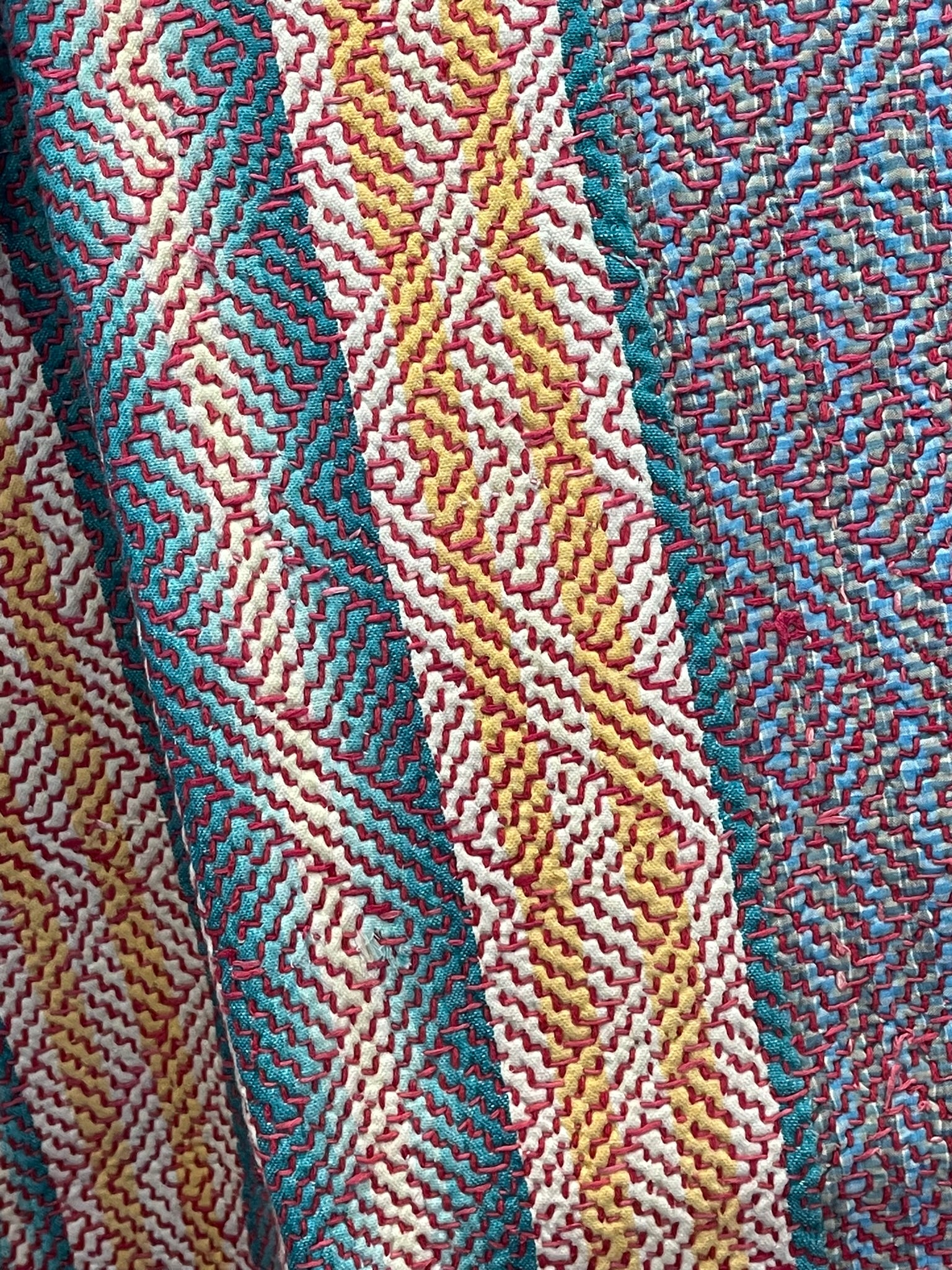 VINTAGE KANTHA - Sunny Oasis