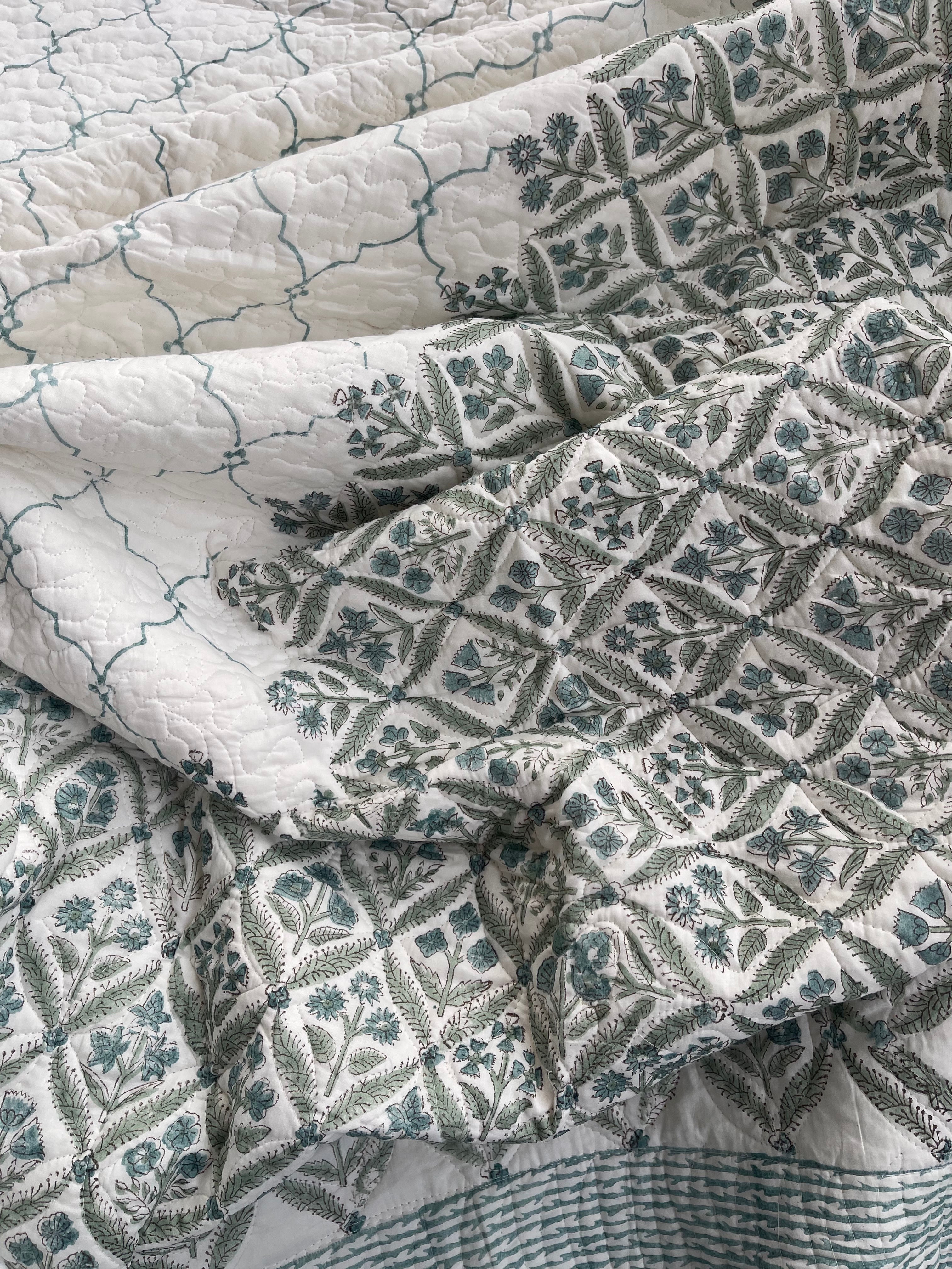 Cotton Quilt - Teal Arabesque
