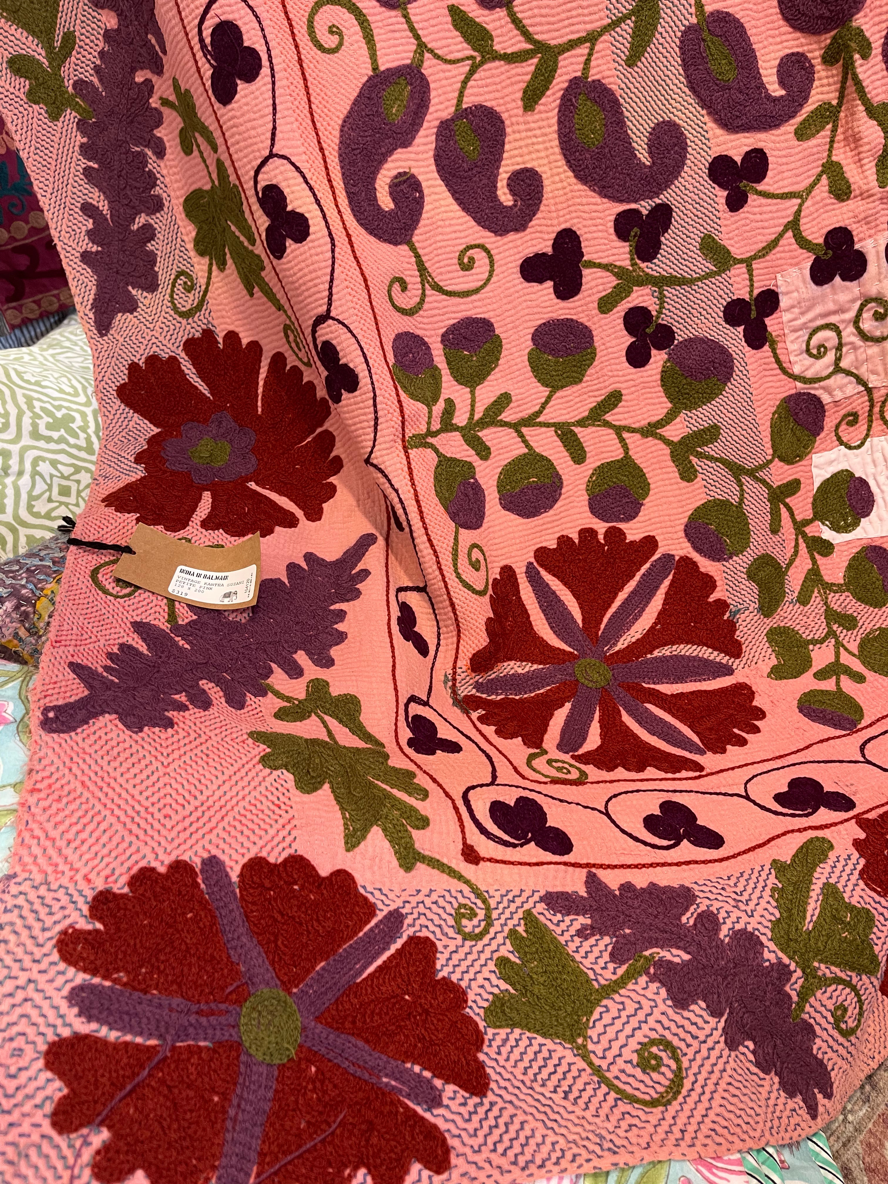 SUZANI VINTAGE KANTHA - PETITE PINK