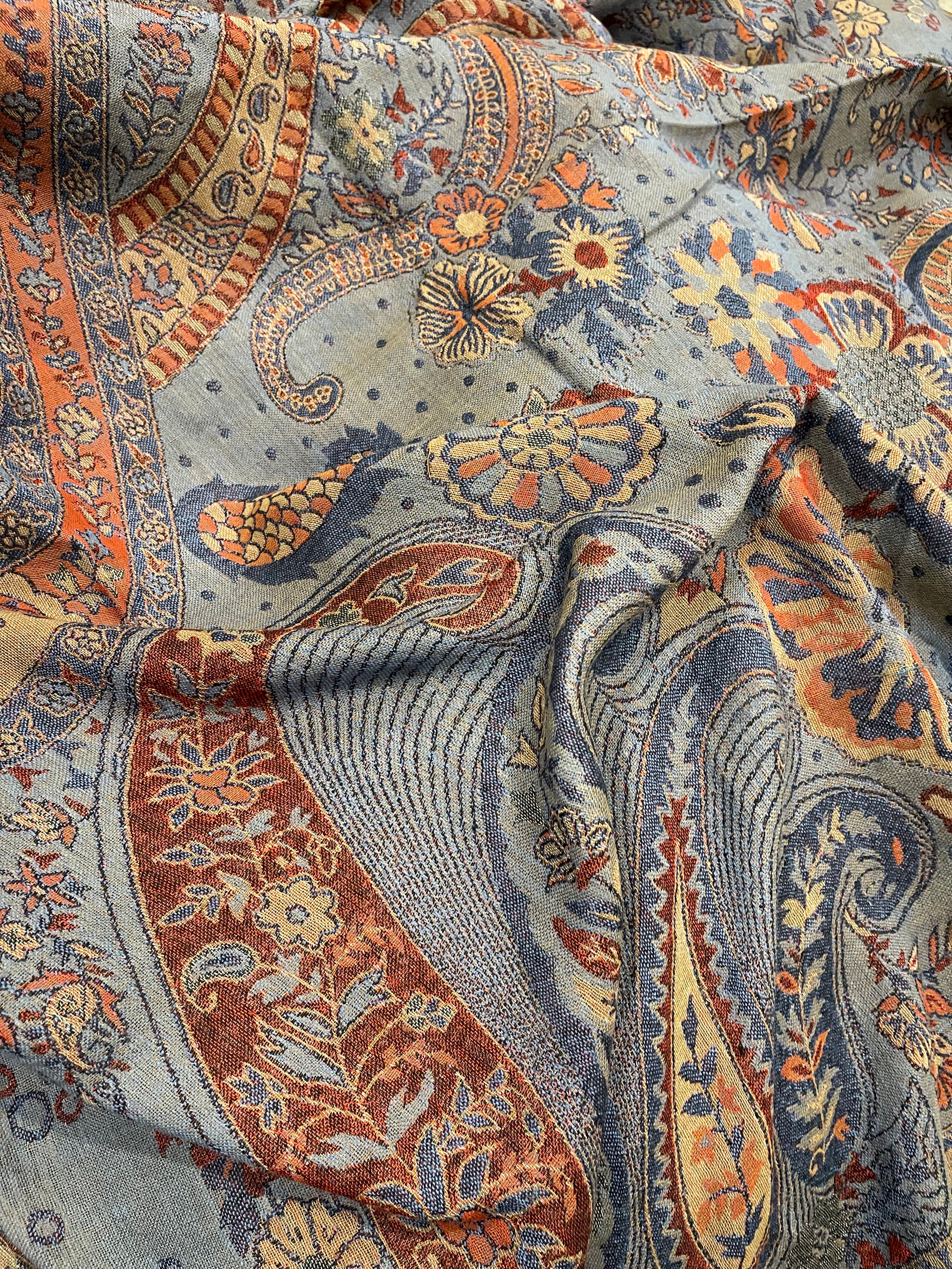 Fine Wool Jamdani Throw - French Blue
