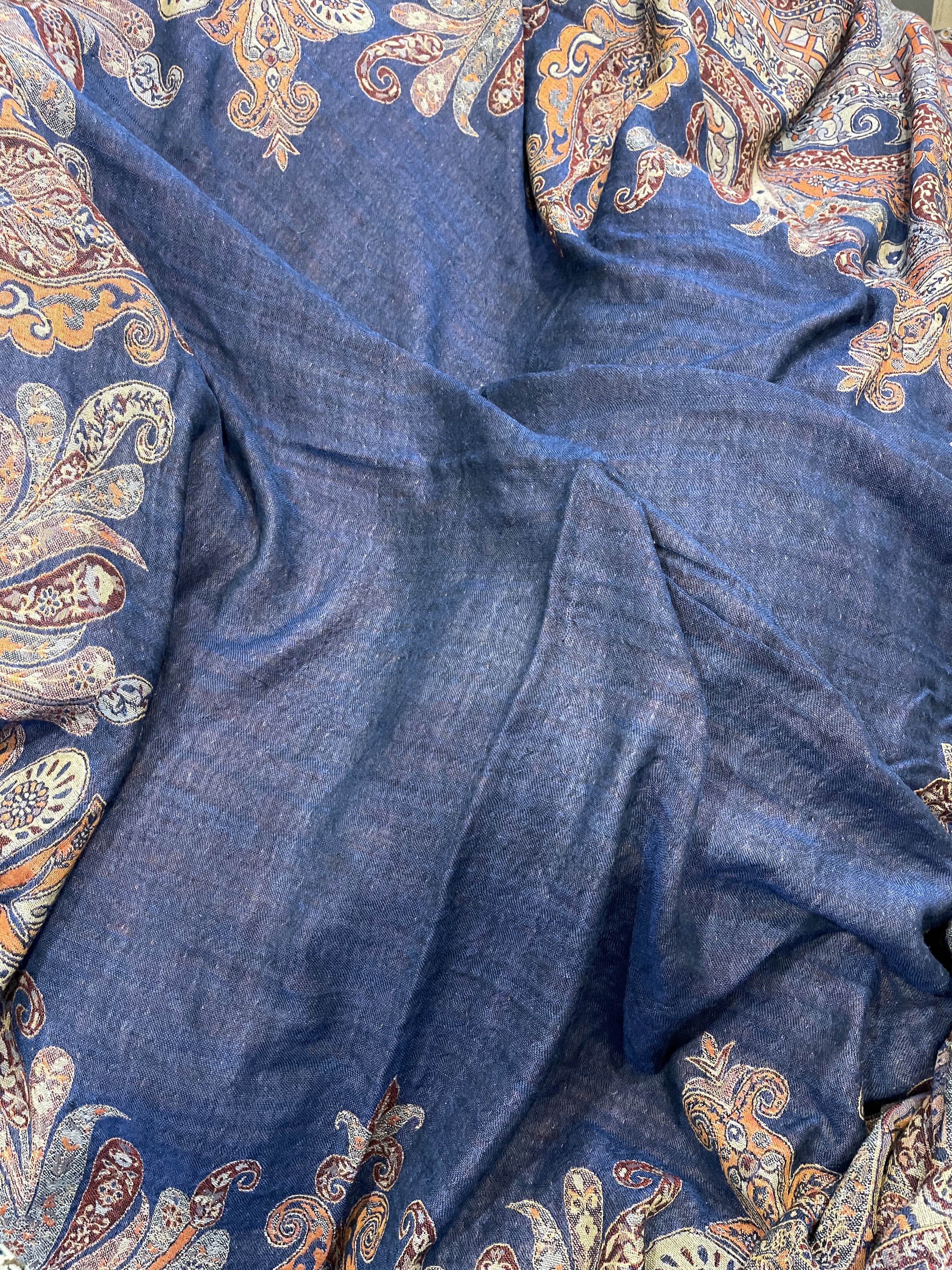 Fine Wool Jamdani Throw - Indigo Oasis