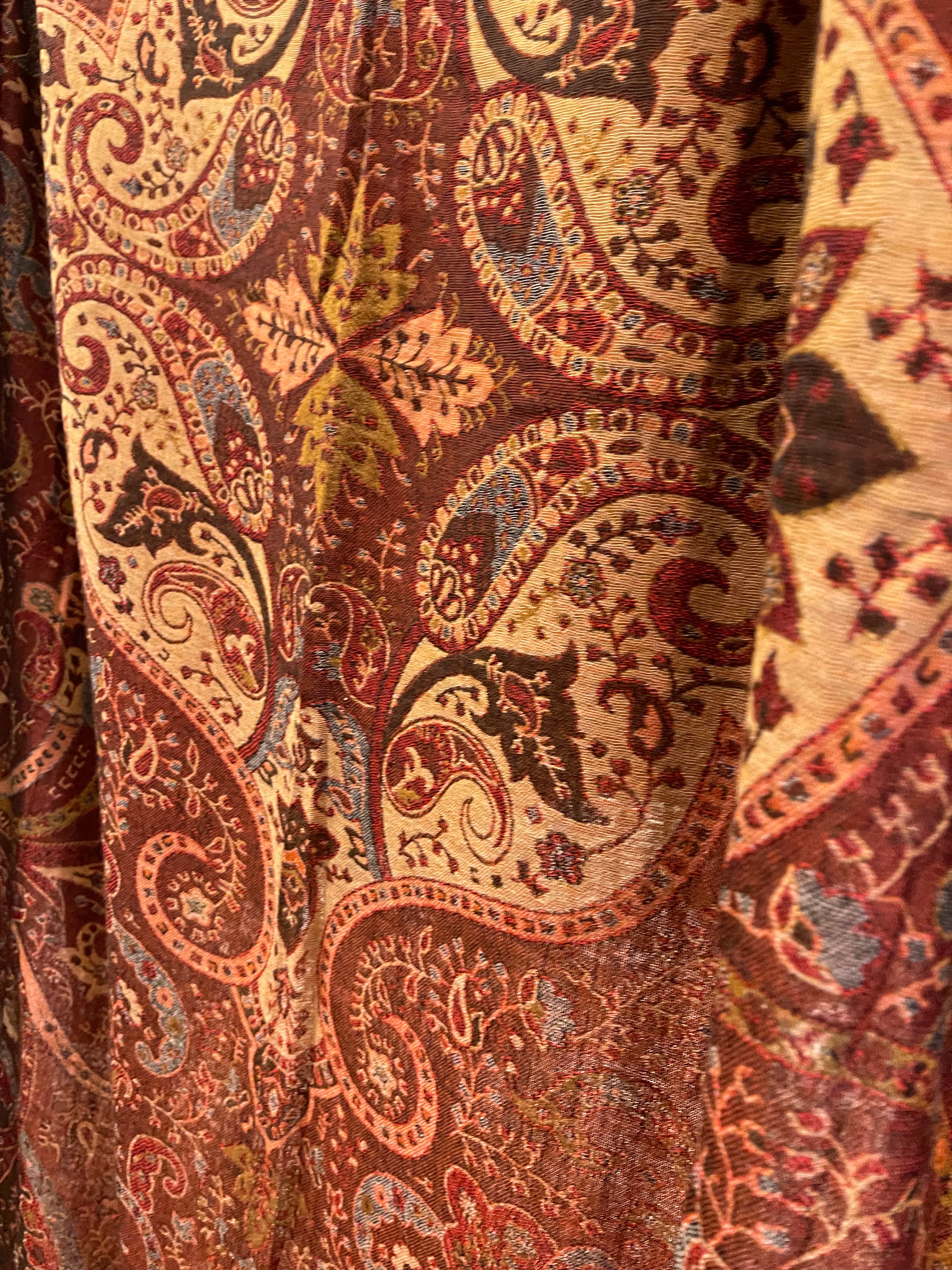 Fine Wool Jamdani Throw - Burnt Umber Floral