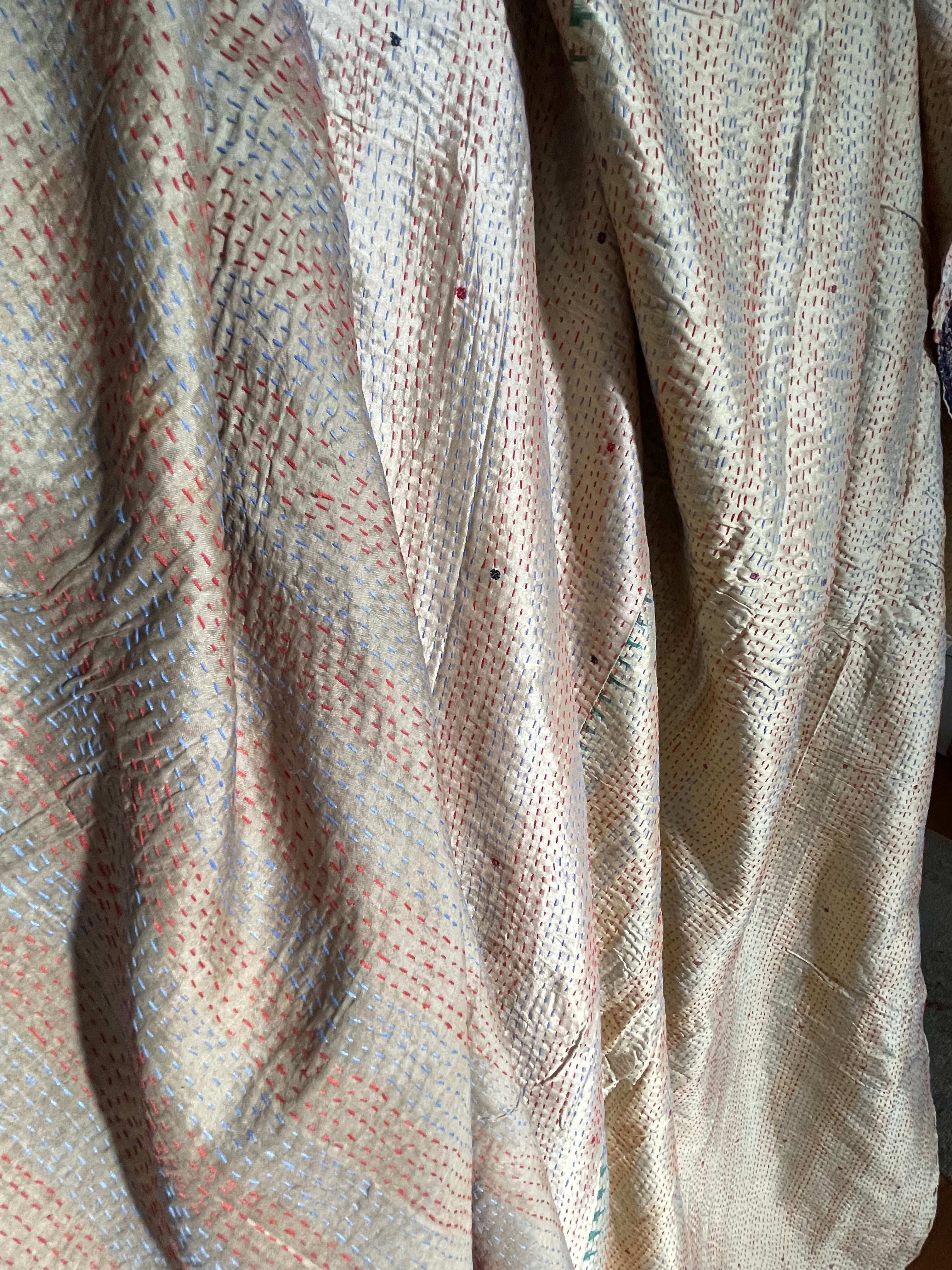 SILK Patchwork KANTHA - Shimmering Silver+ Gold