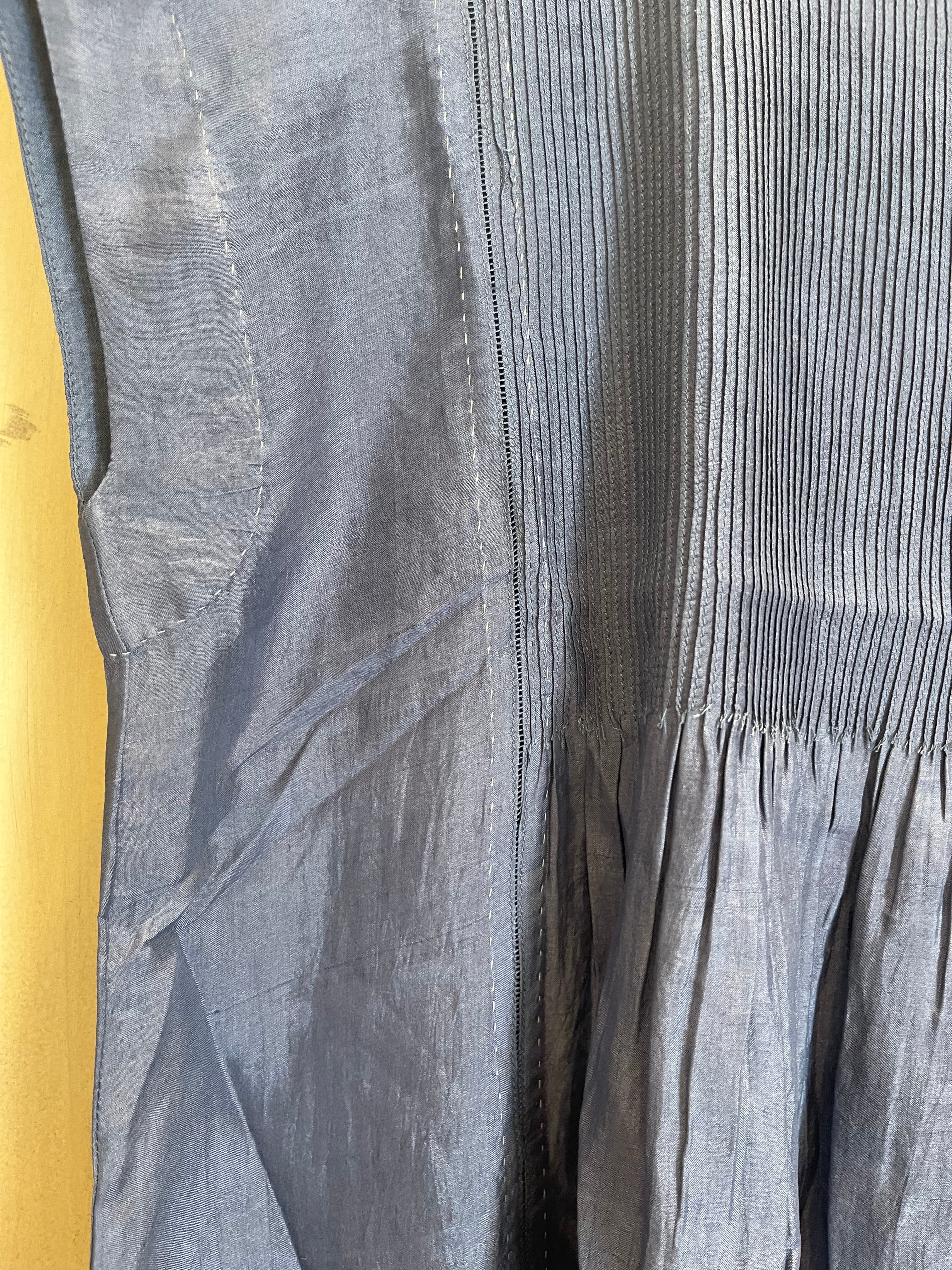 VEENA SILK PINTUCK TOP - STORM BLUE