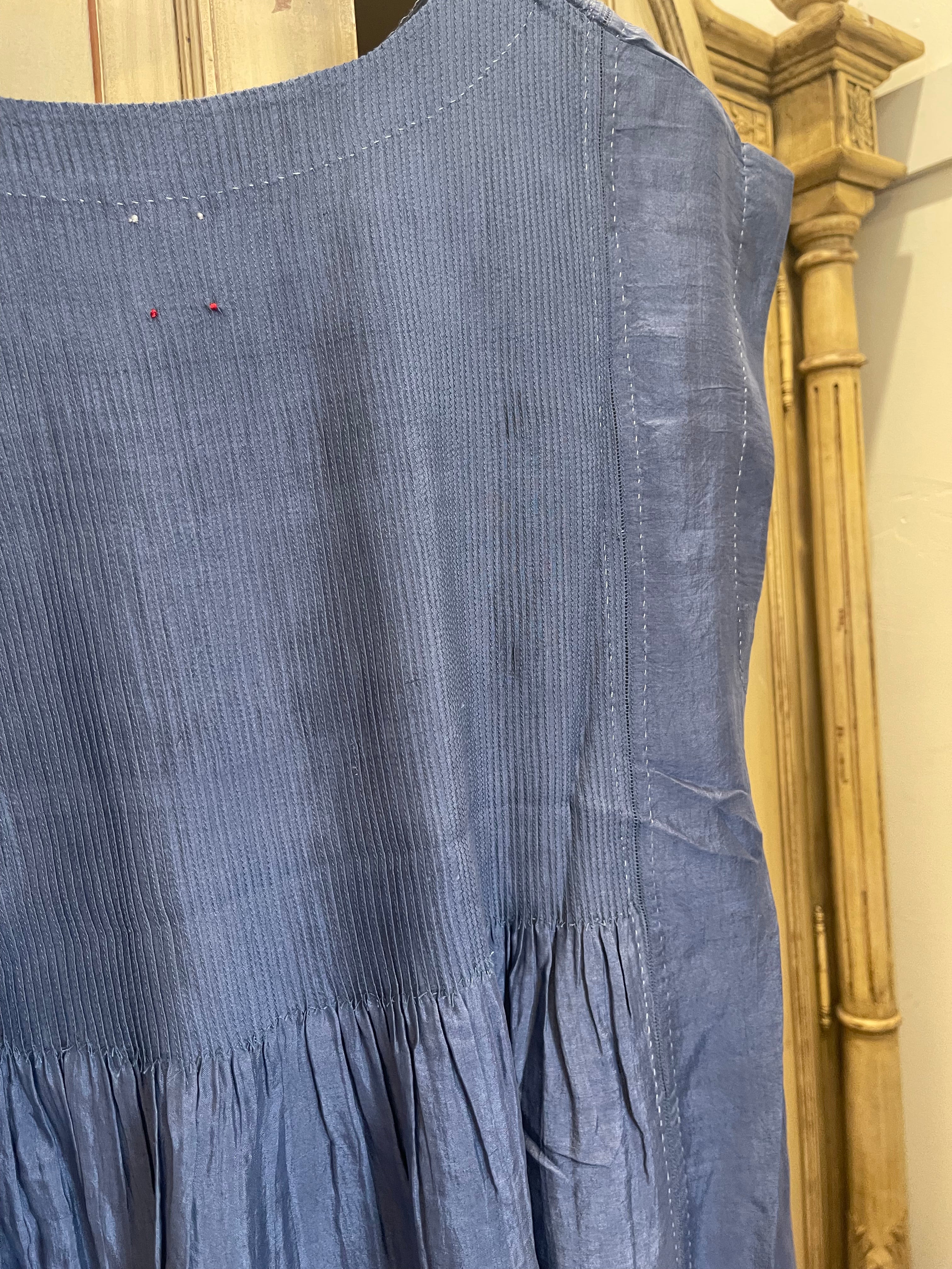 VEENA SILK PINTUCK TOP - STORM BLUE