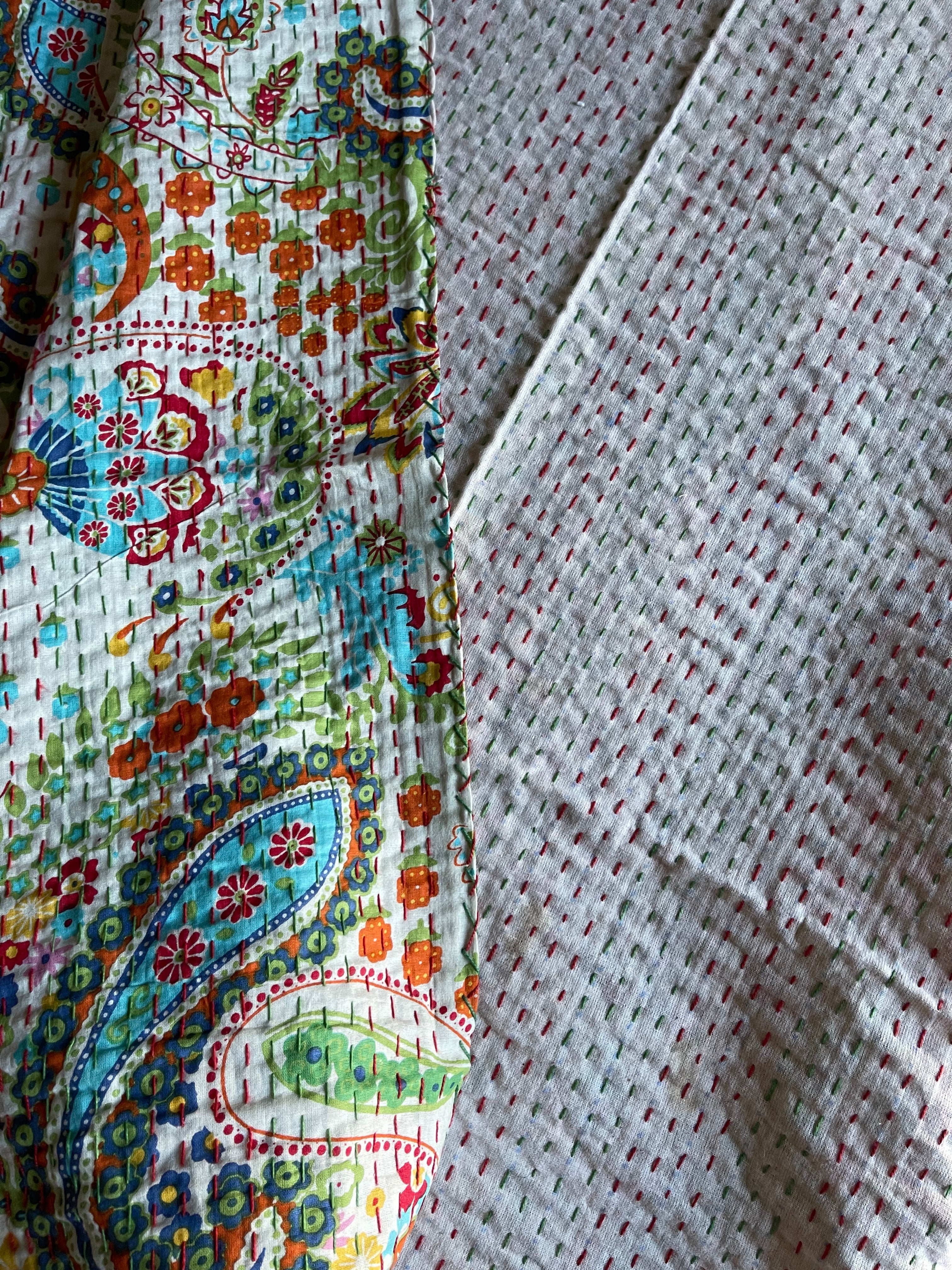 KANTHA - Paisley BEACH