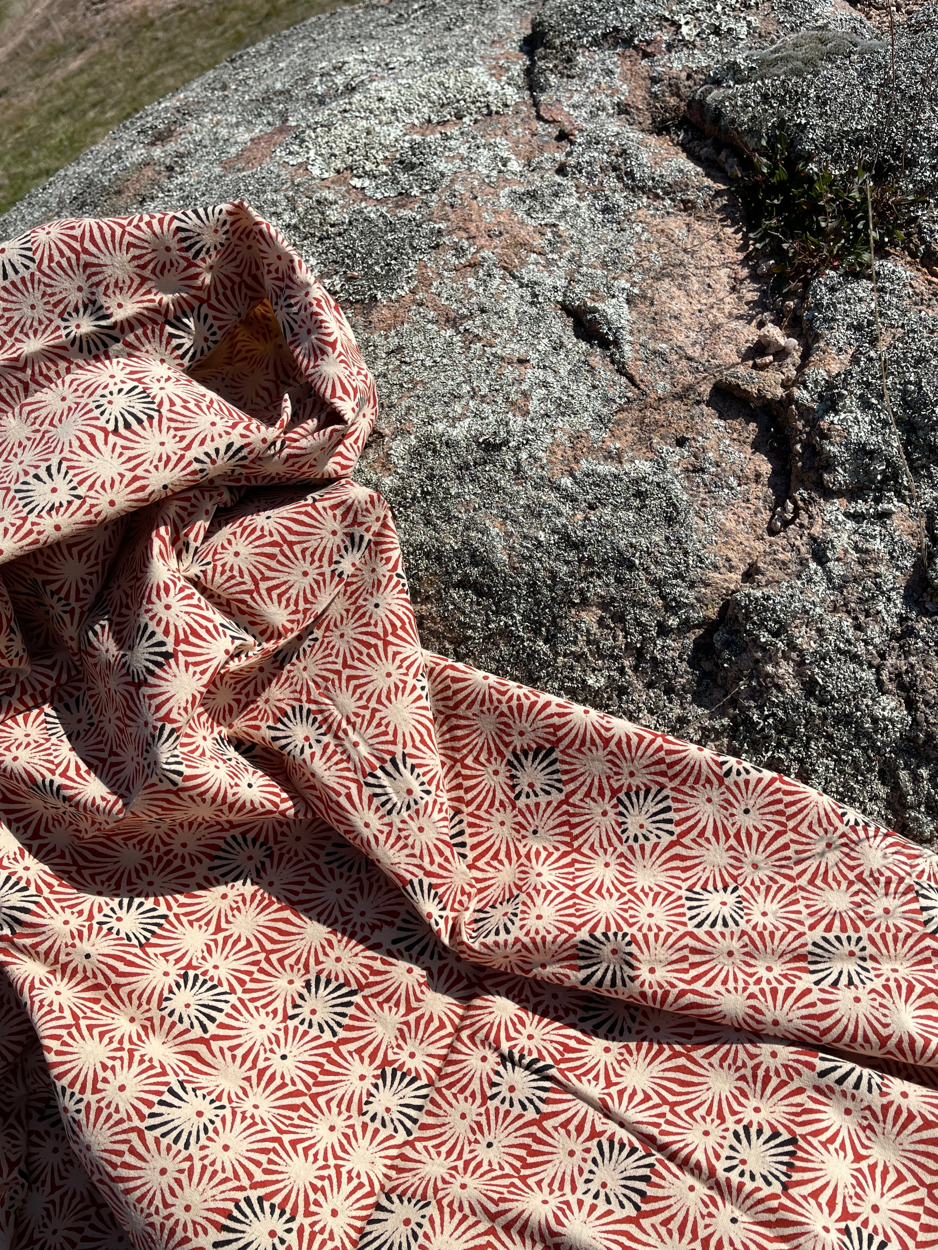 Handblock Printed Tablecloth - Red Square Starburst