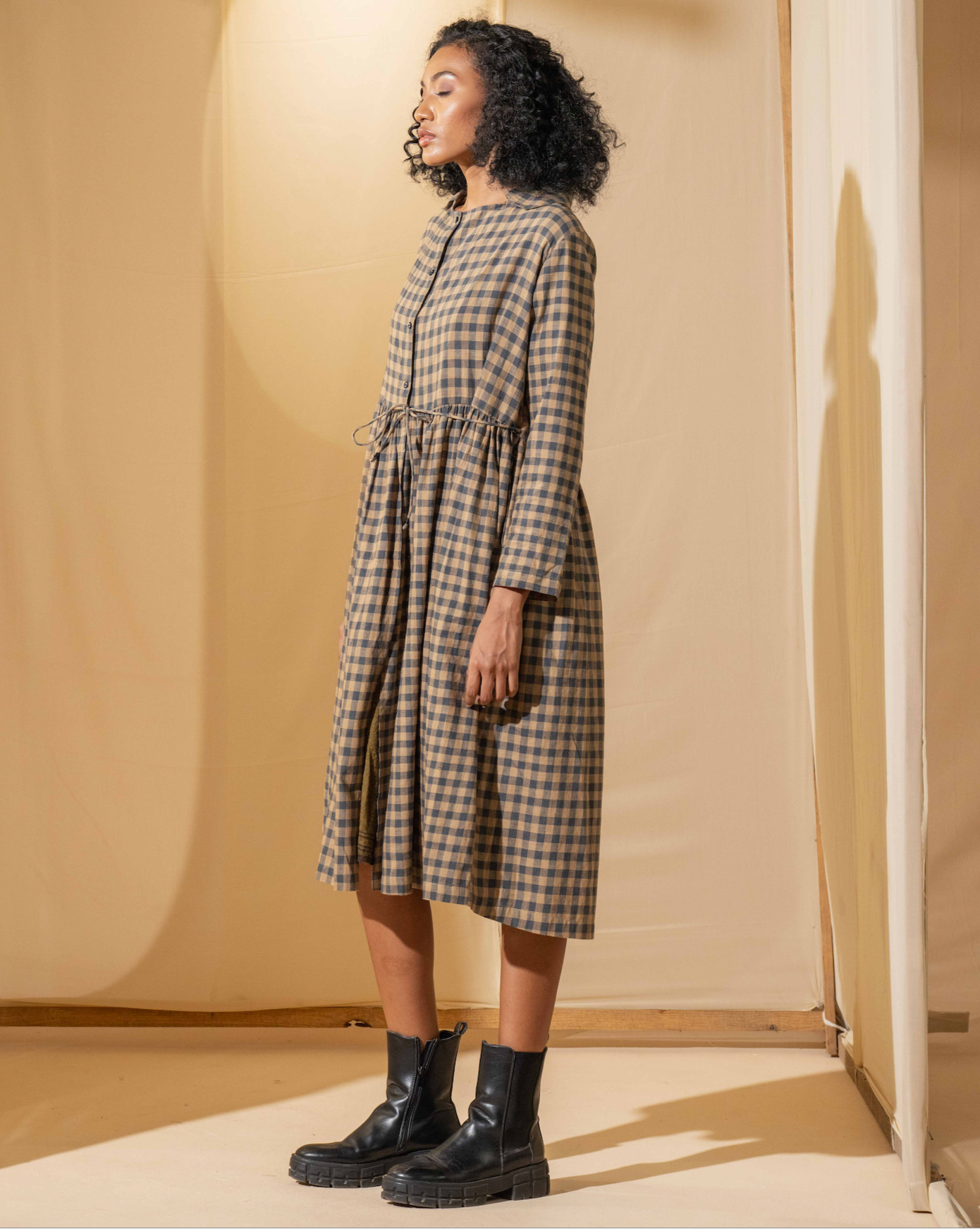 JAYA DRESS - Cotton Beige/Indigo Check