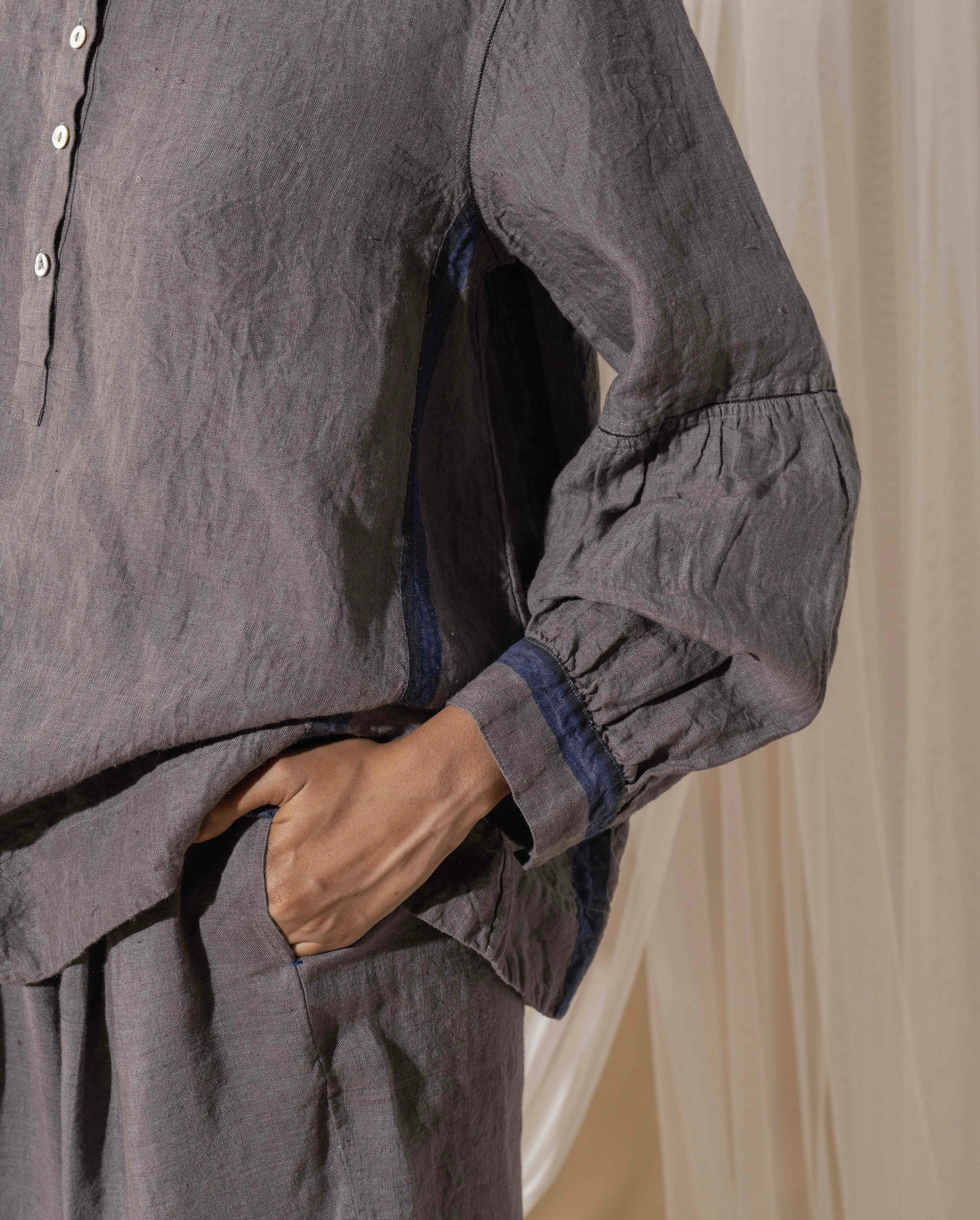 BARUNI - Linen Blouse in Storm
