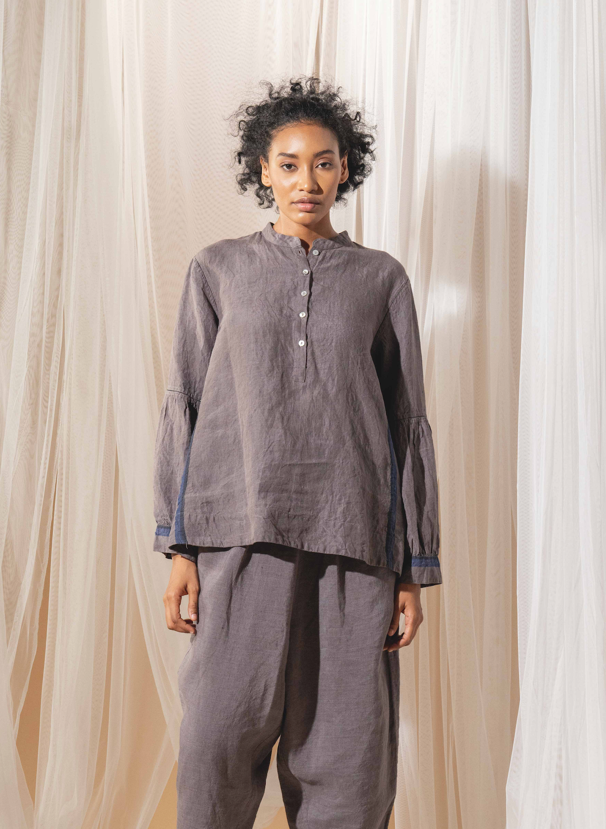 BARUNI - Linen Blouse in Storm