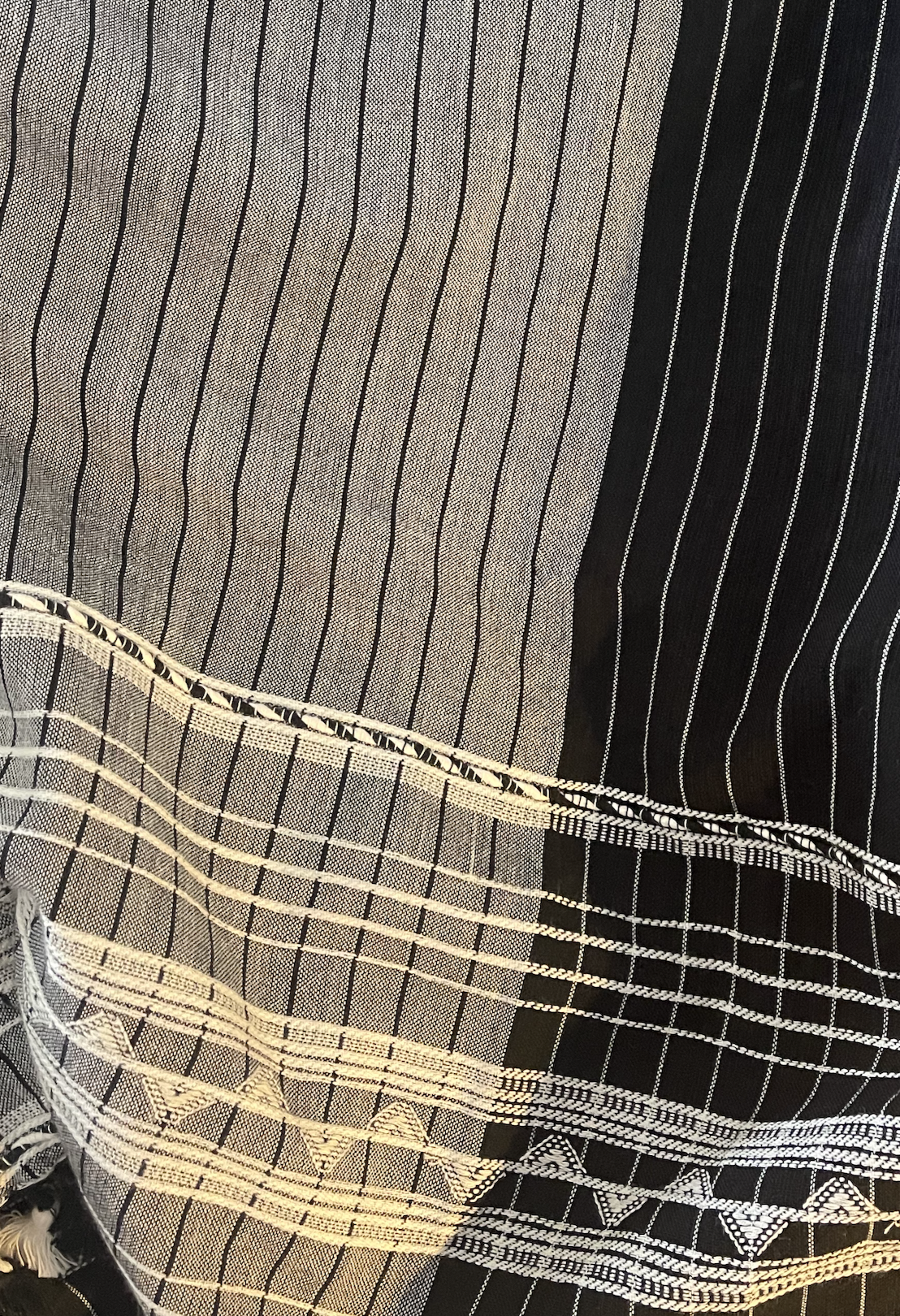 Handloomed Cotton Scarf - Parchment/Charcoal B
