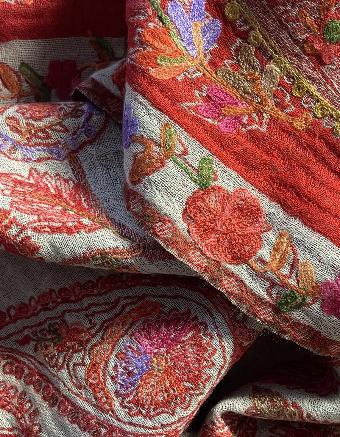 Embroidered Wool - Oriental Paisley