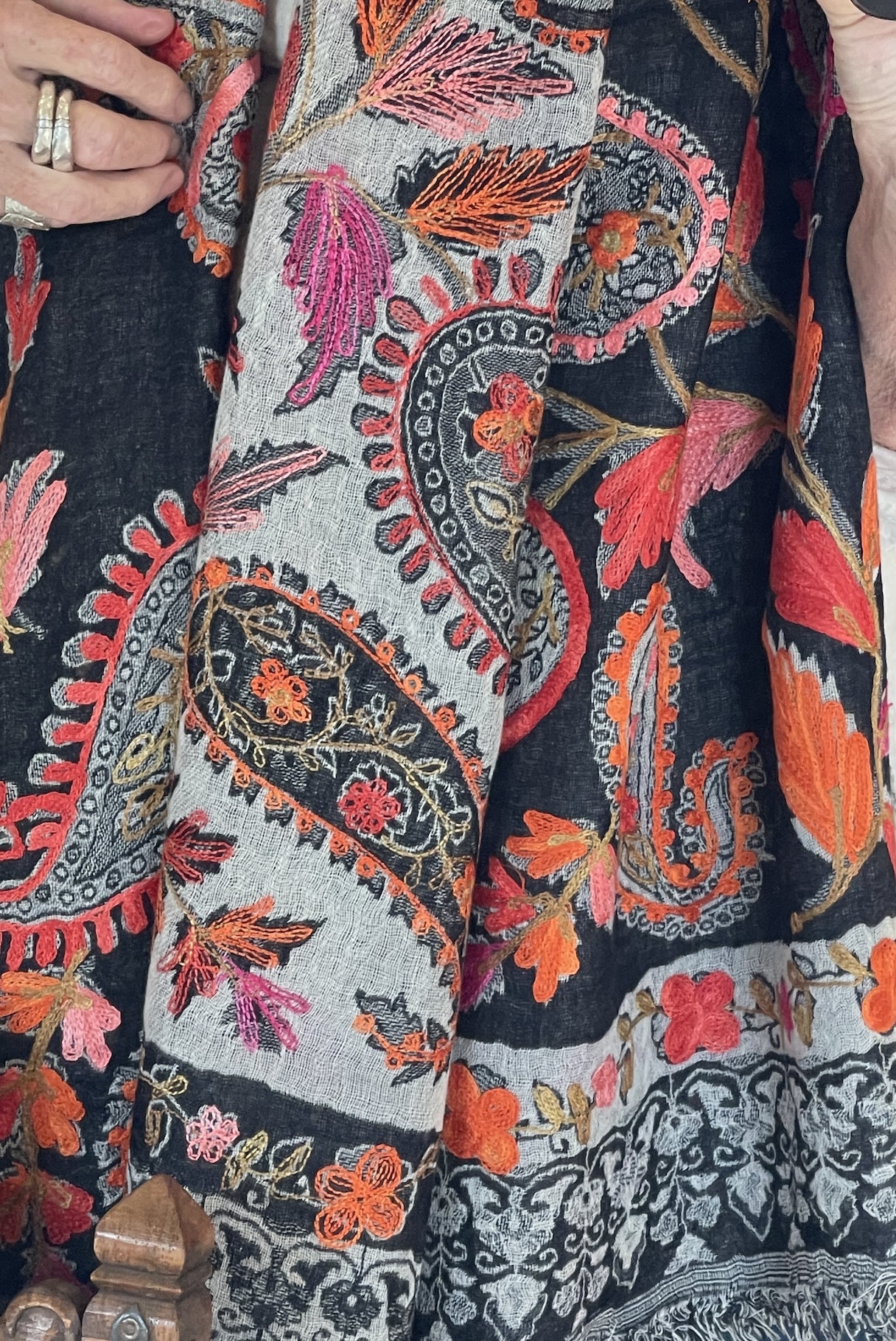 Embroidered Wool - Paisley Earth