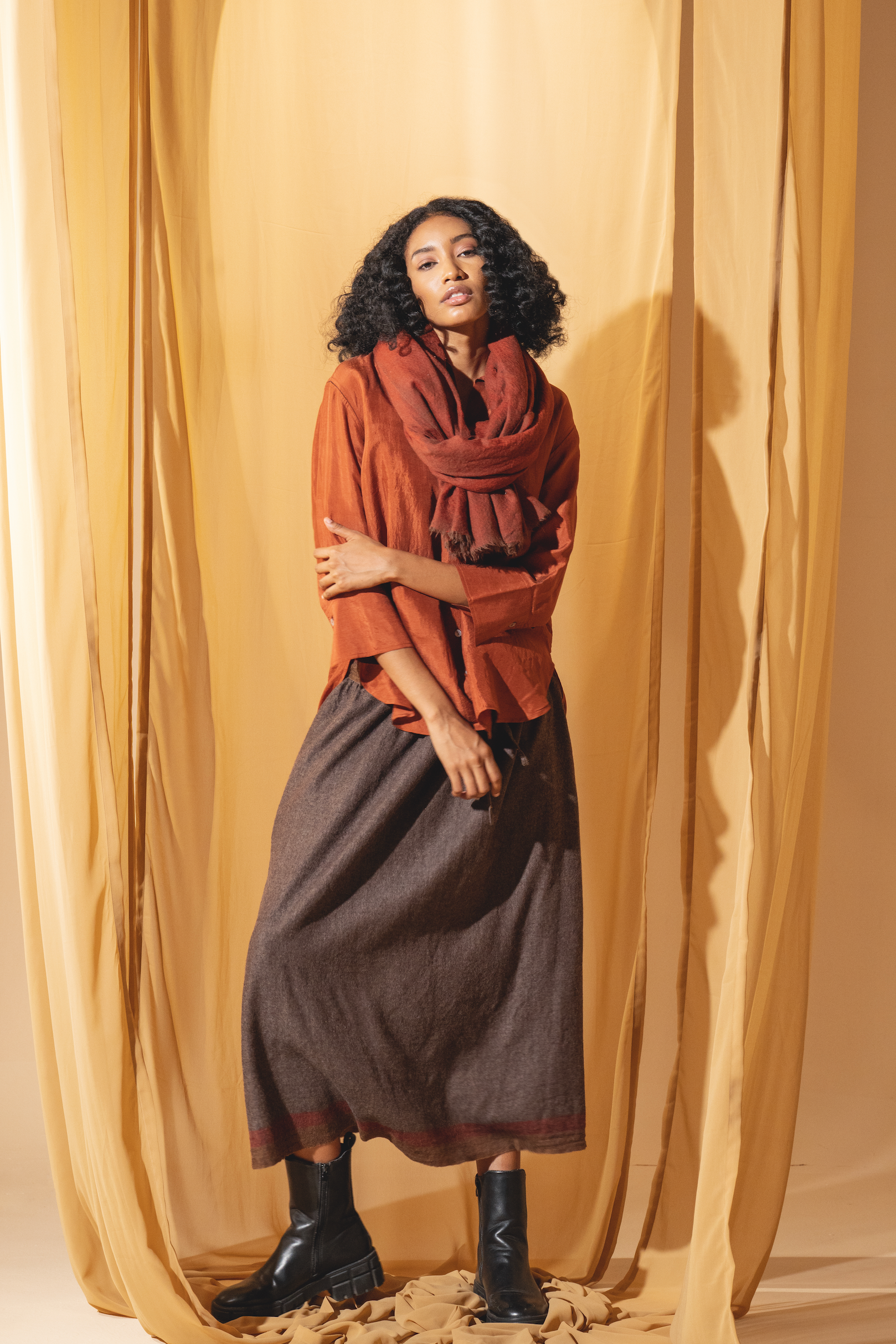 WOOLLEN SCARF - Rust