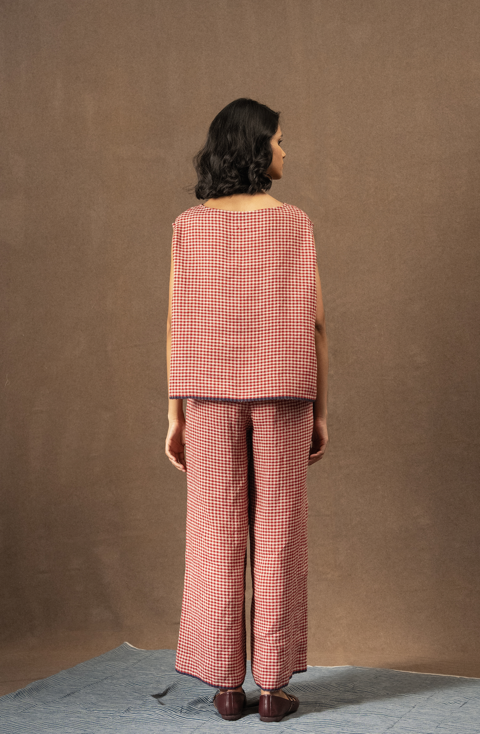 AISHANI Linen Top - Crimson Check