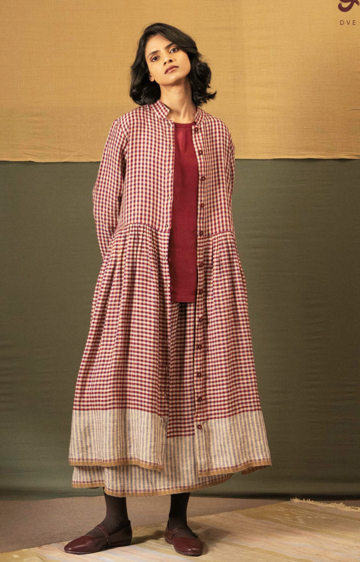 DVE | SANTATI Silk Top - Barn Red