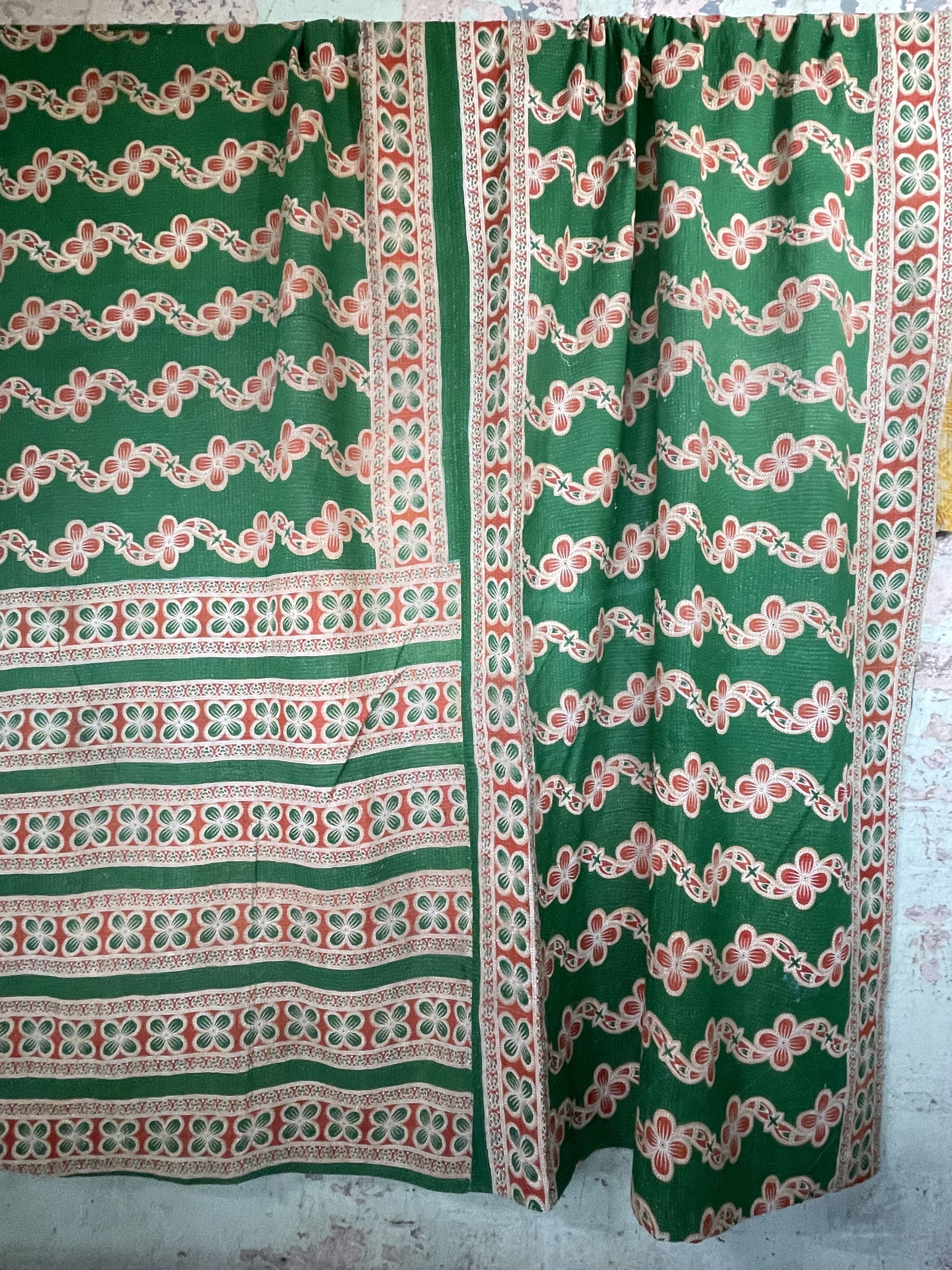 VINTAGE KANTHA - SHAMROCK