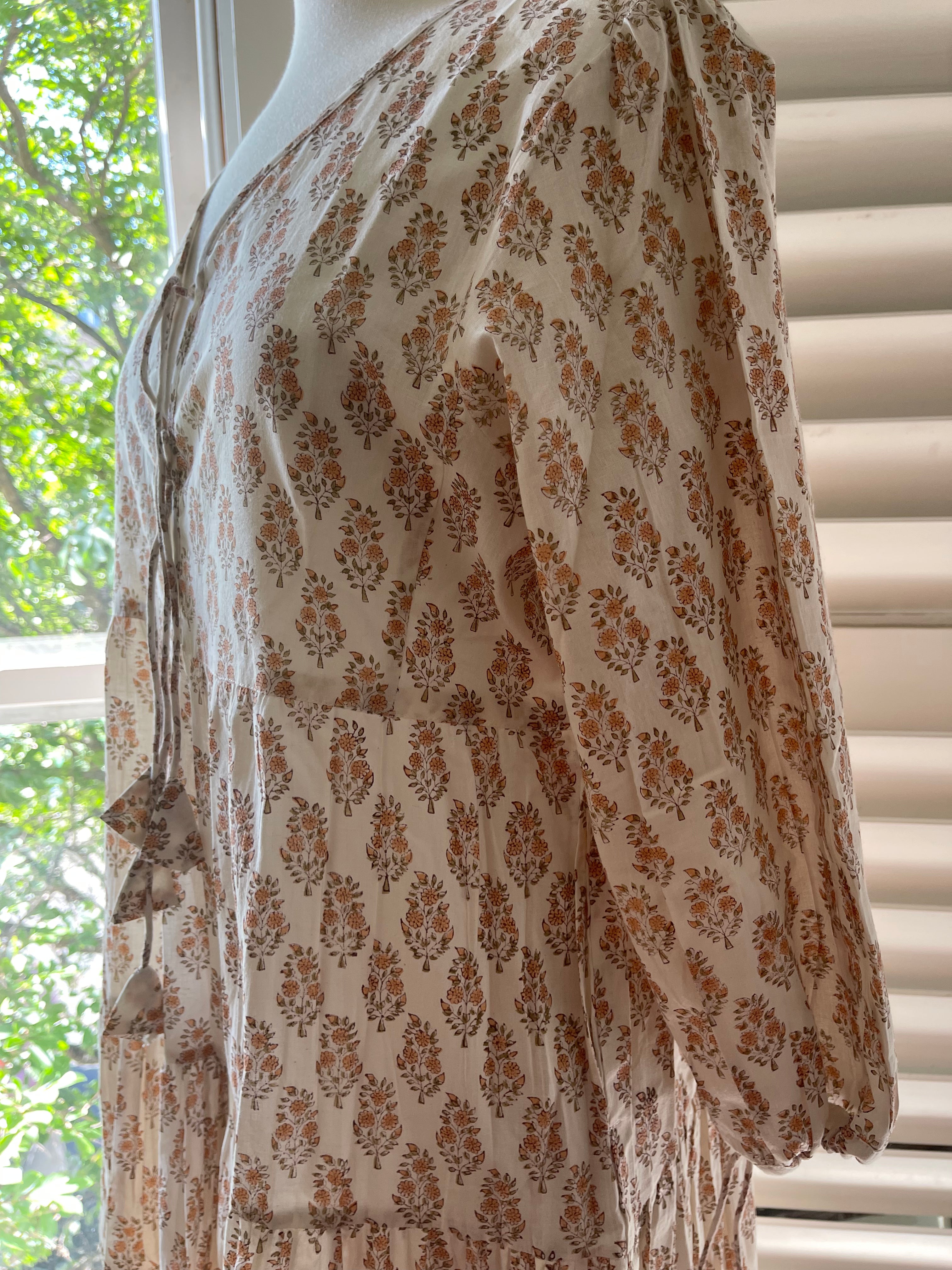 V Neck Dress - Beach
