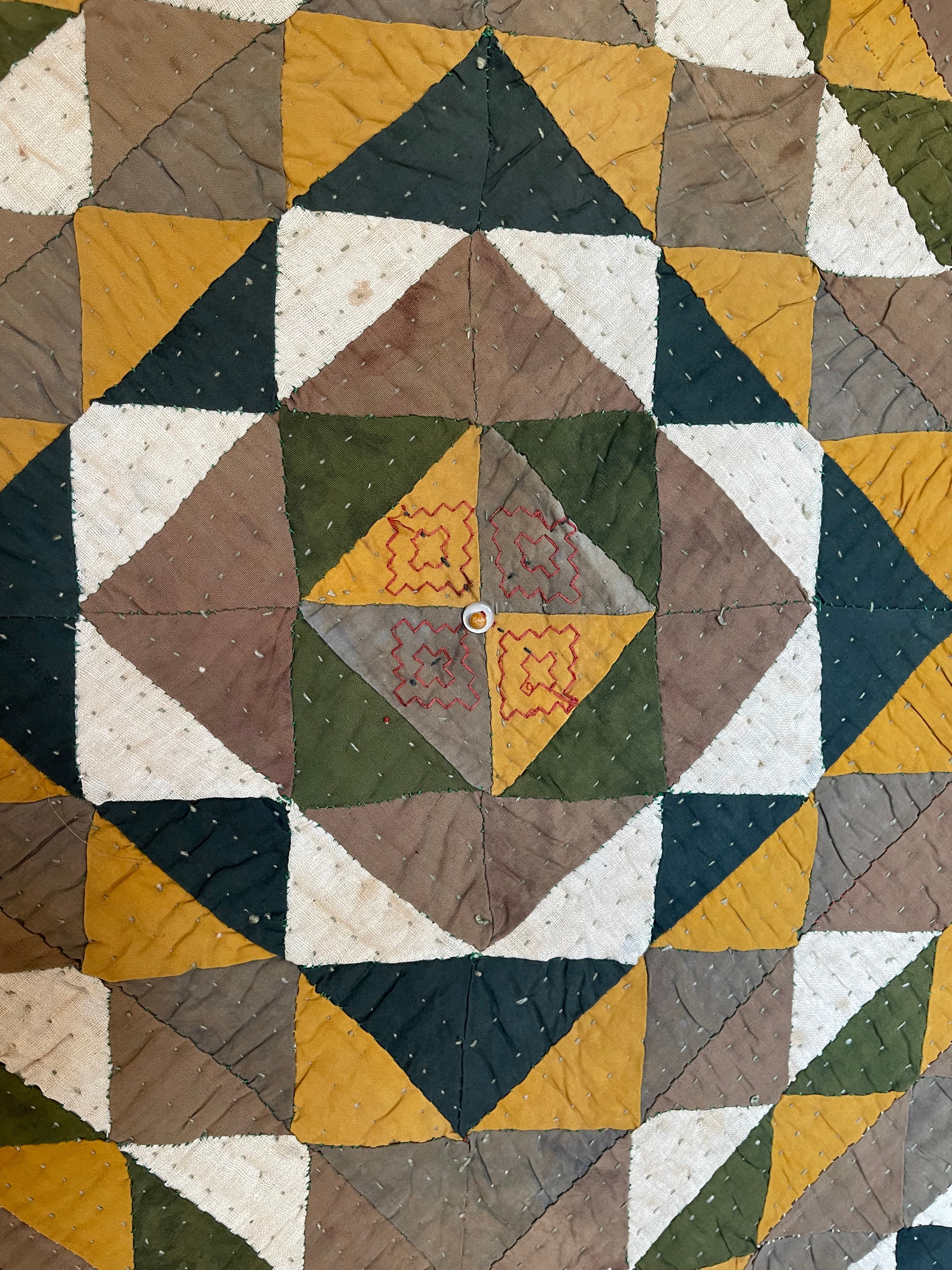 Vintage Ralli Quilt - Turmeric Triangle