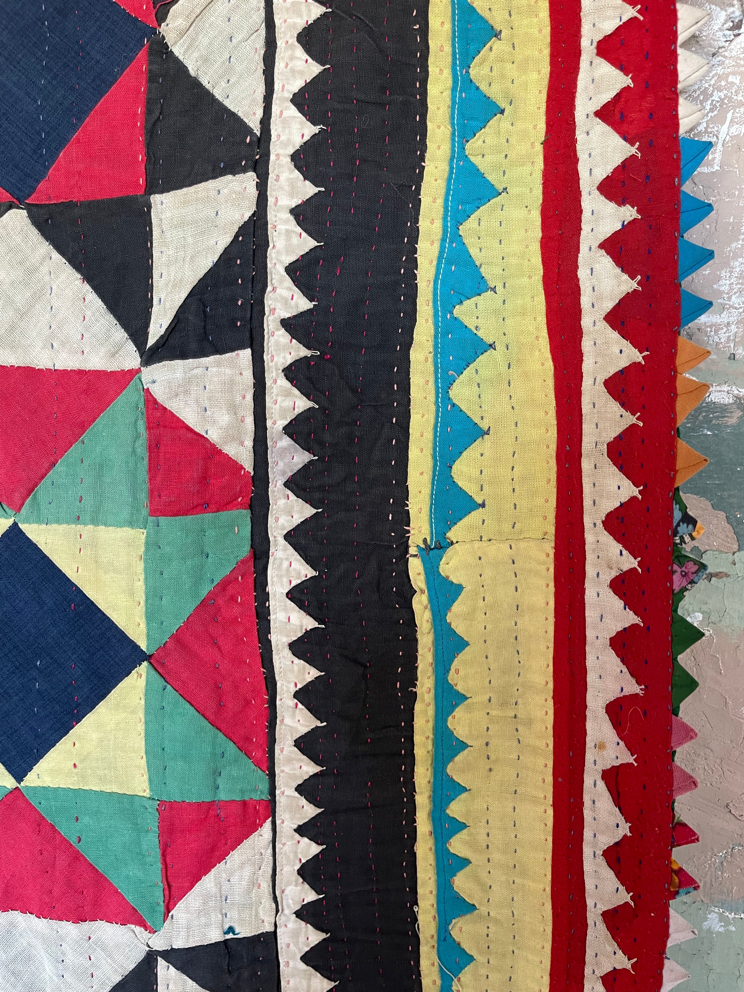 Vintage Ralli Quilt - Windmills