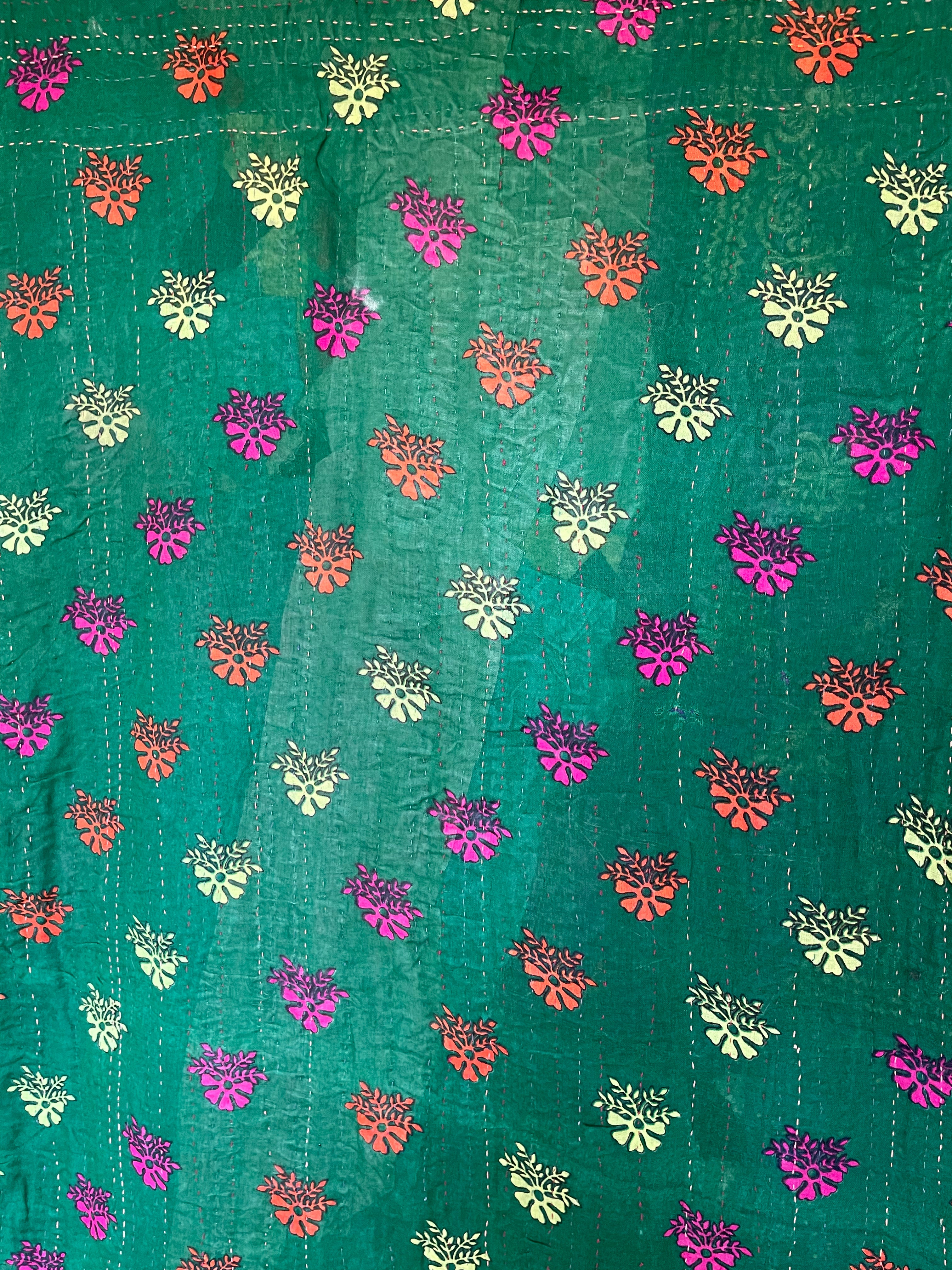 Vintage Ralli Quilt - Windmills