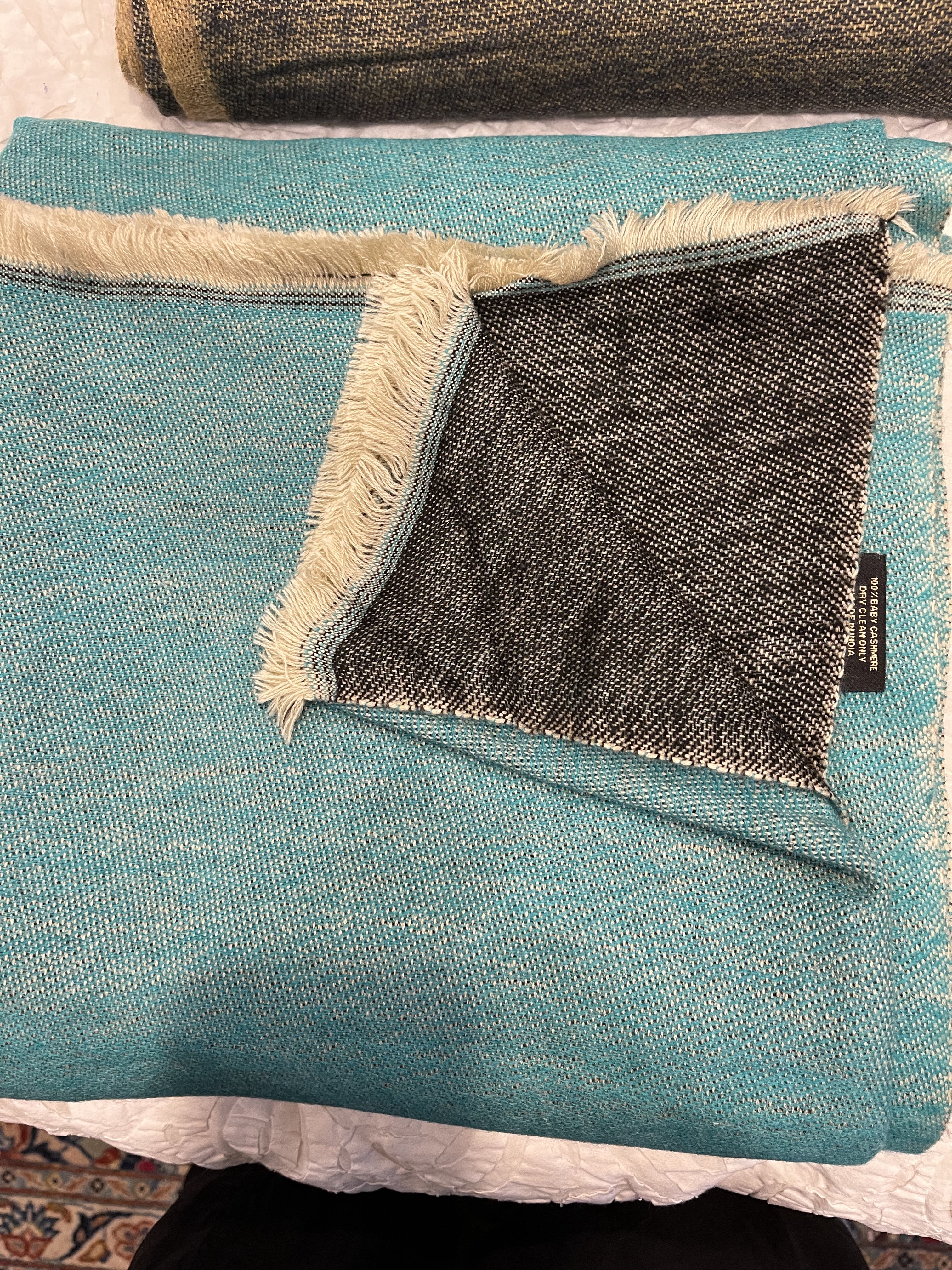 Cashmere Wrap Throw Blanket - Night Lake