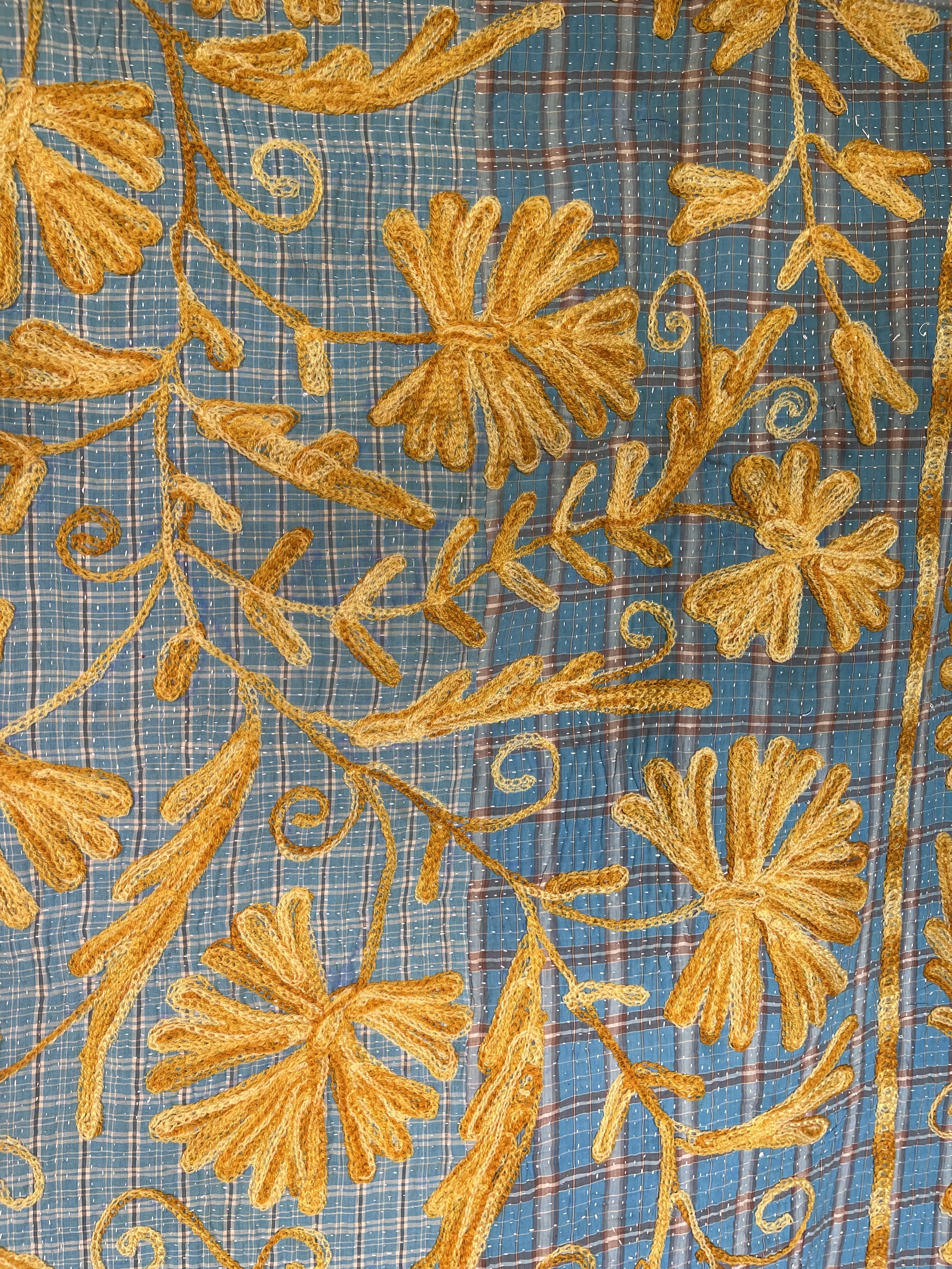 SUZANI VINTAGE KANTHA - GOLDEN FIELD