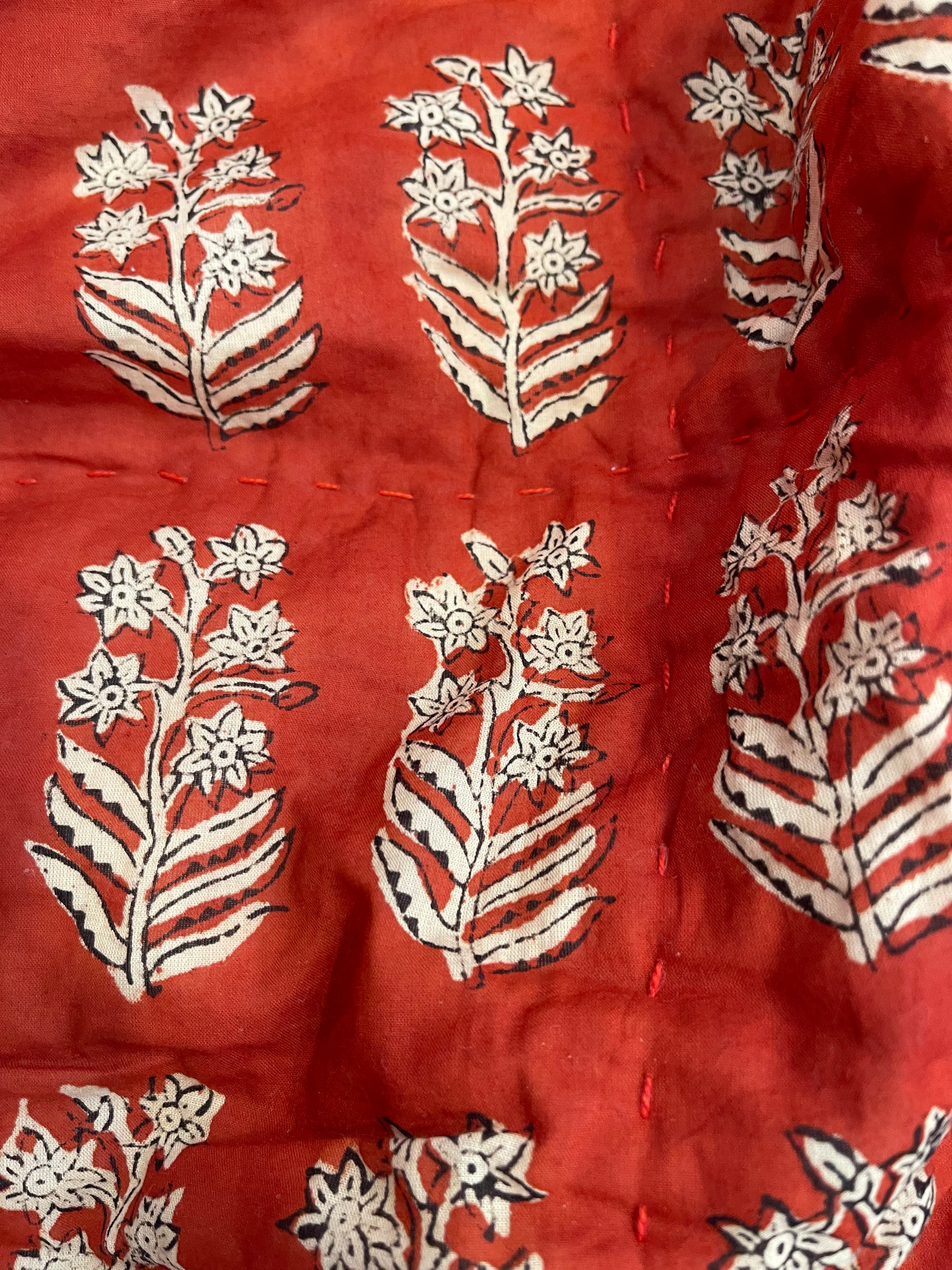 JAIPURI RAZAI - RED FLOWER TREE