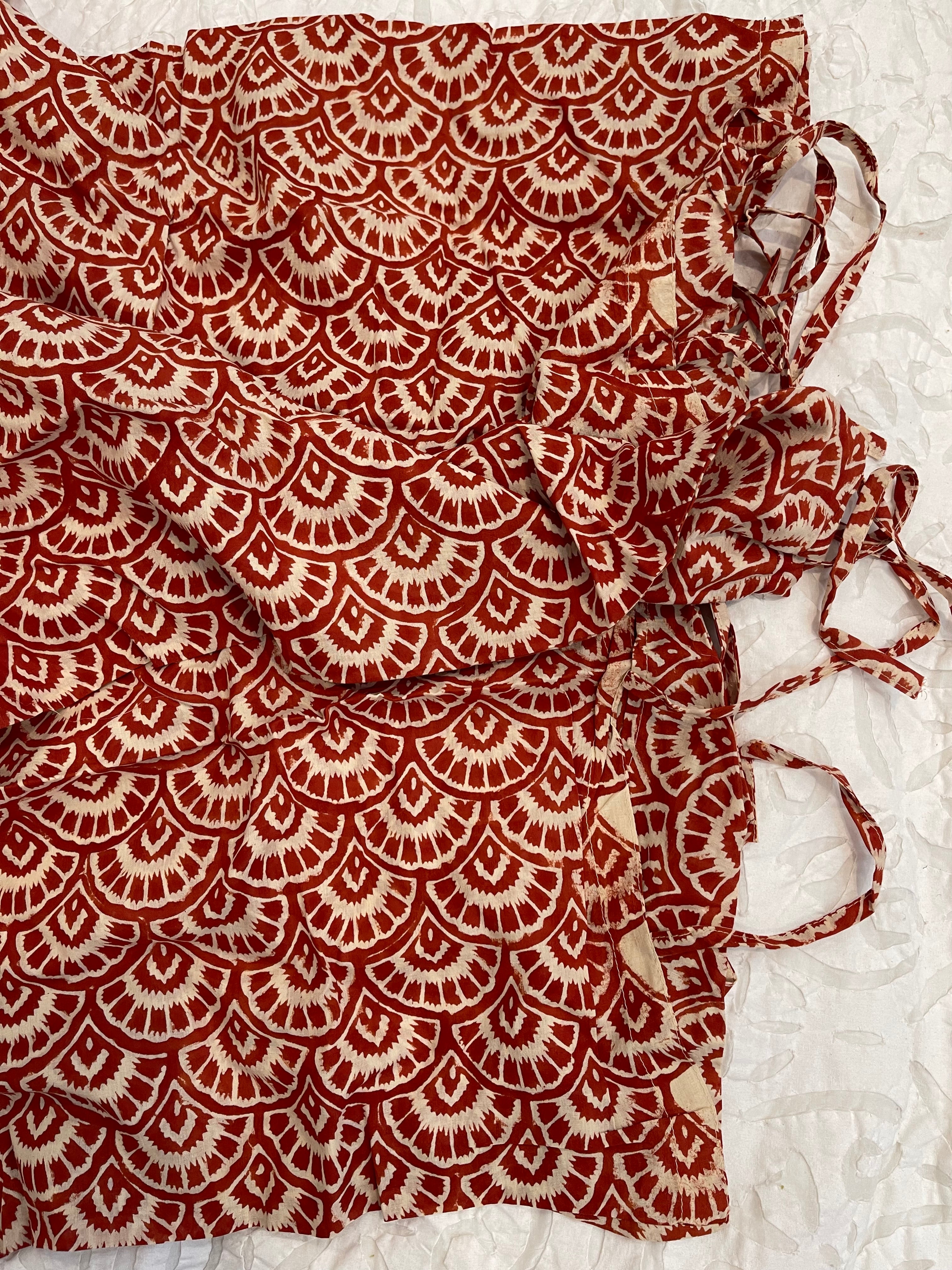 JAIPURI RAZAI - RED FAN