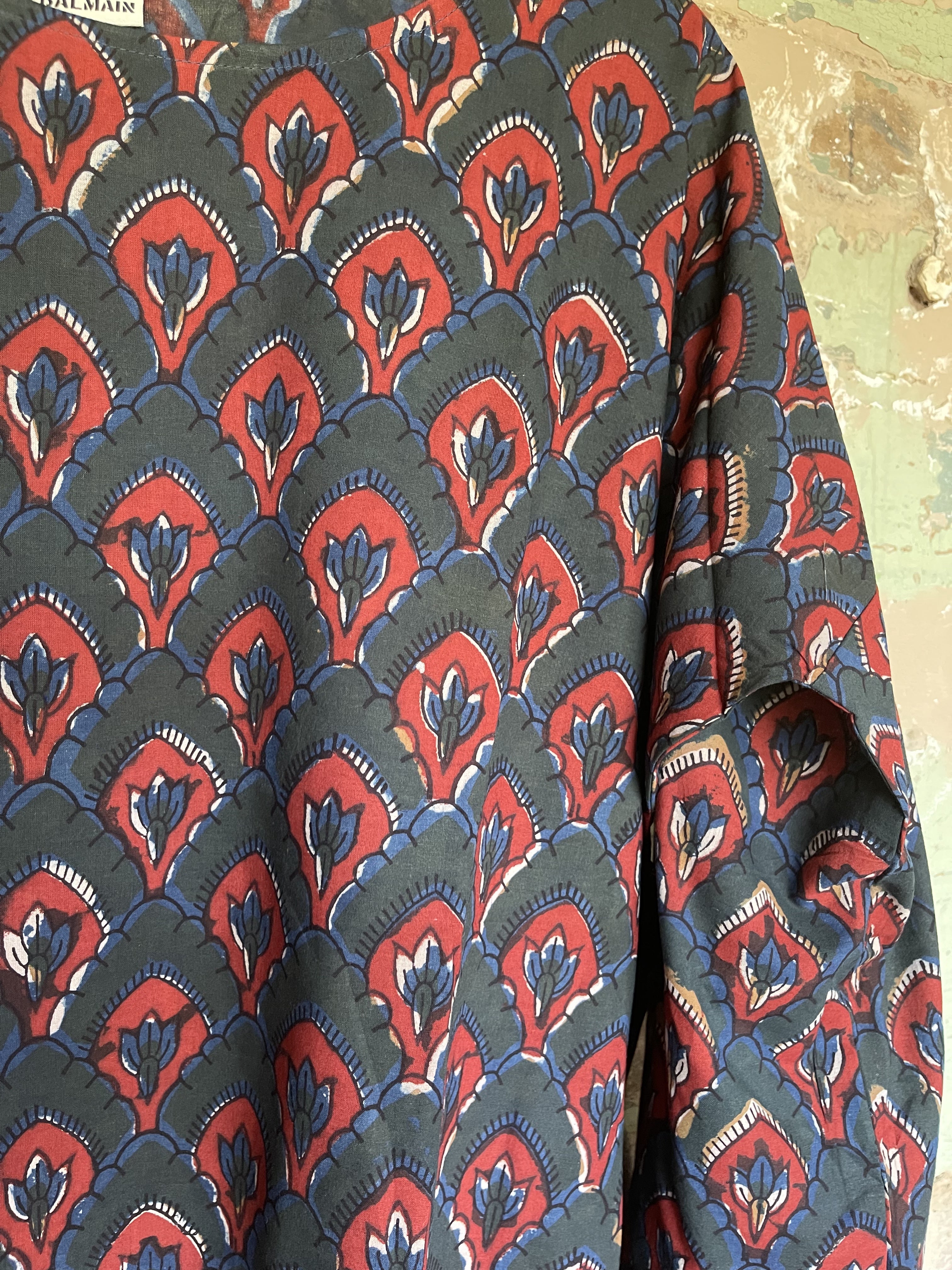 Fine Indian cotton handblock AJRAKH top in natural dyes, Big Fans Pattern