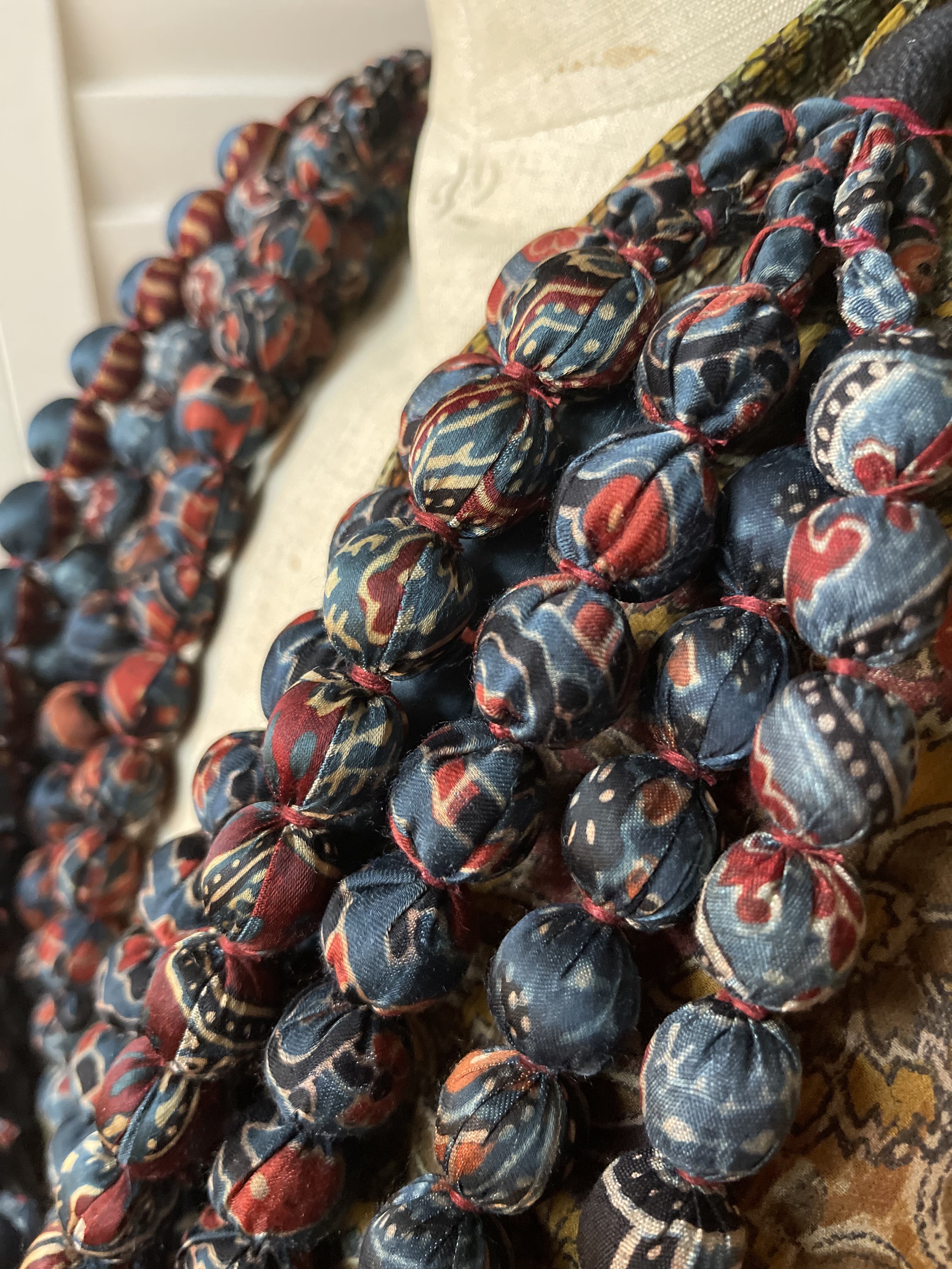SIX STRING SARI BEAD NECKLACE - Ajrakh