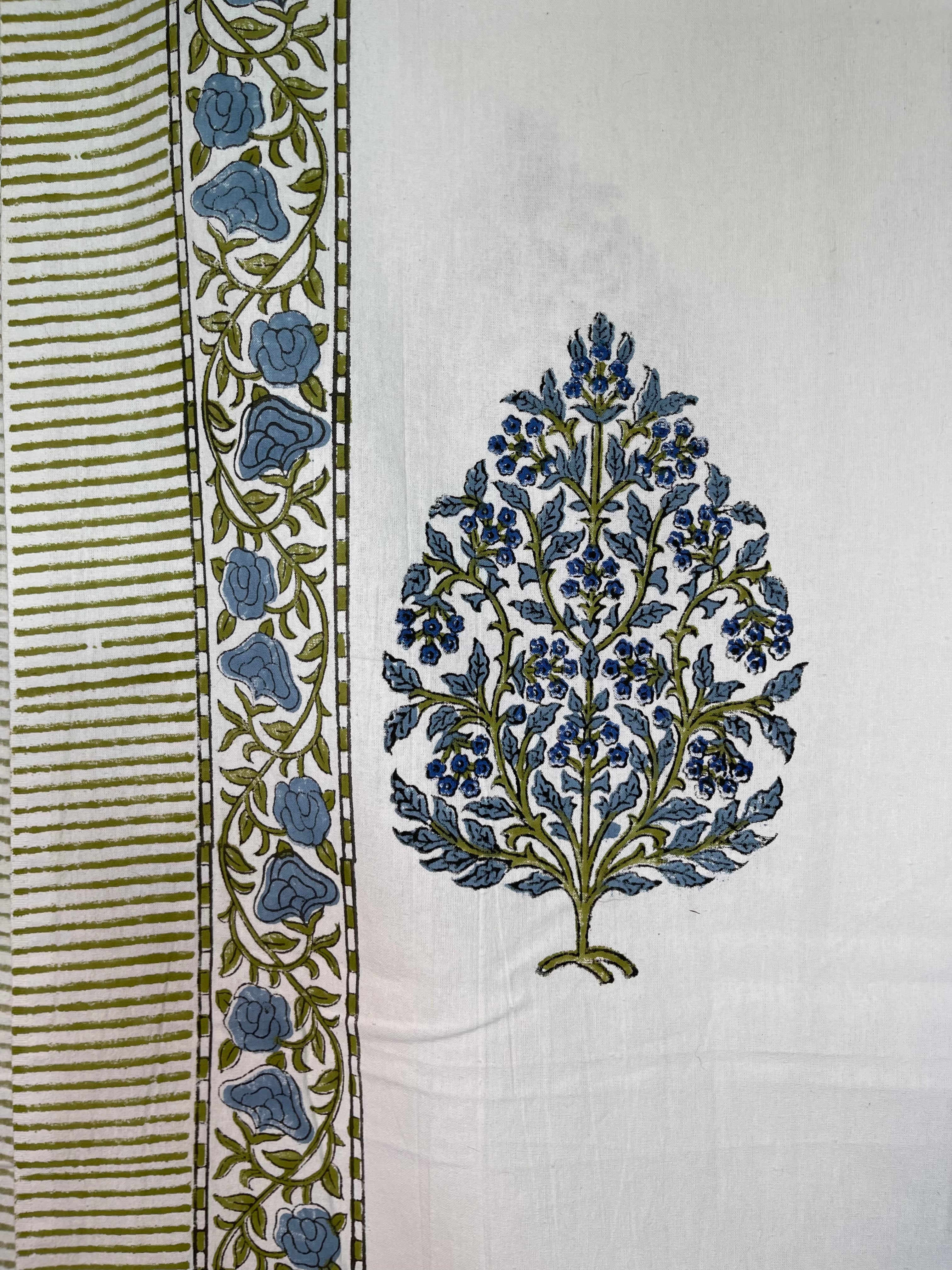 SHEET SET - BLUE FOREST