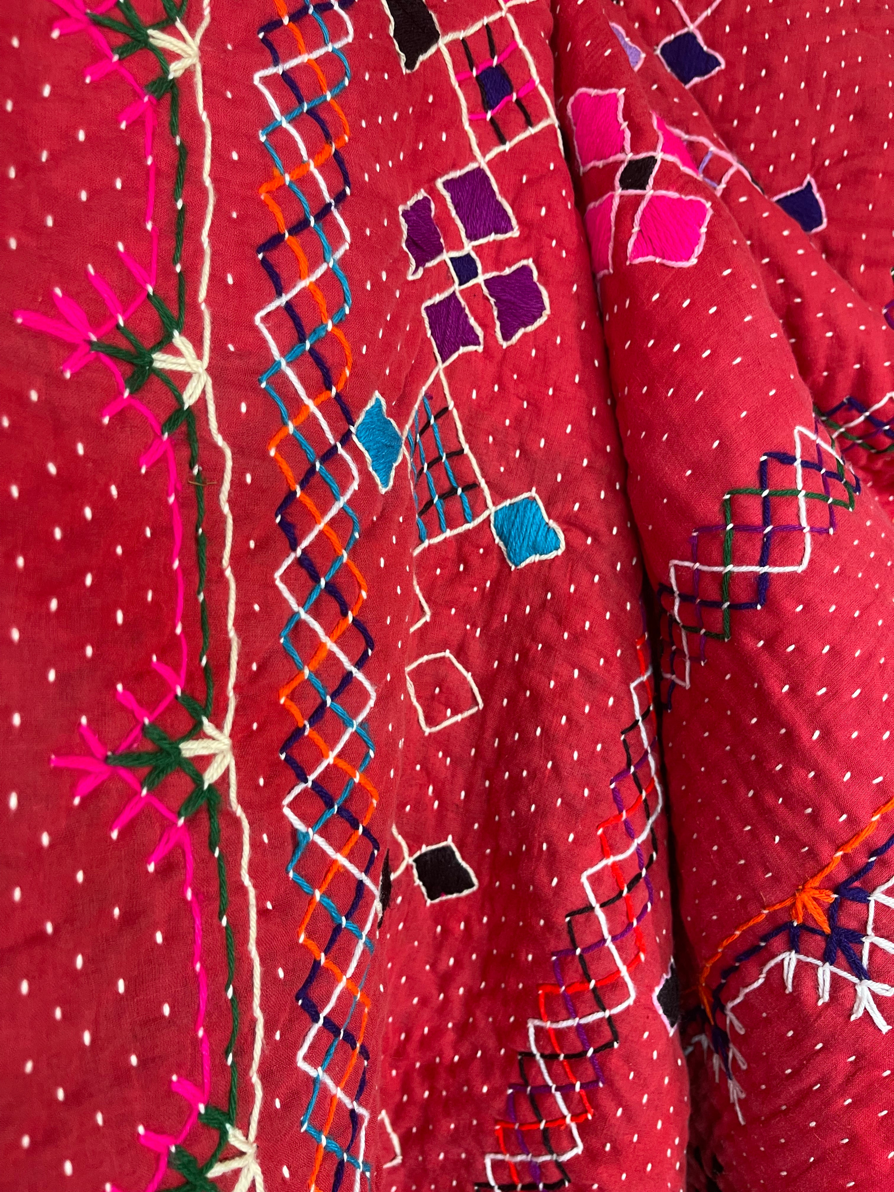 KALBELIA QUILT - RED