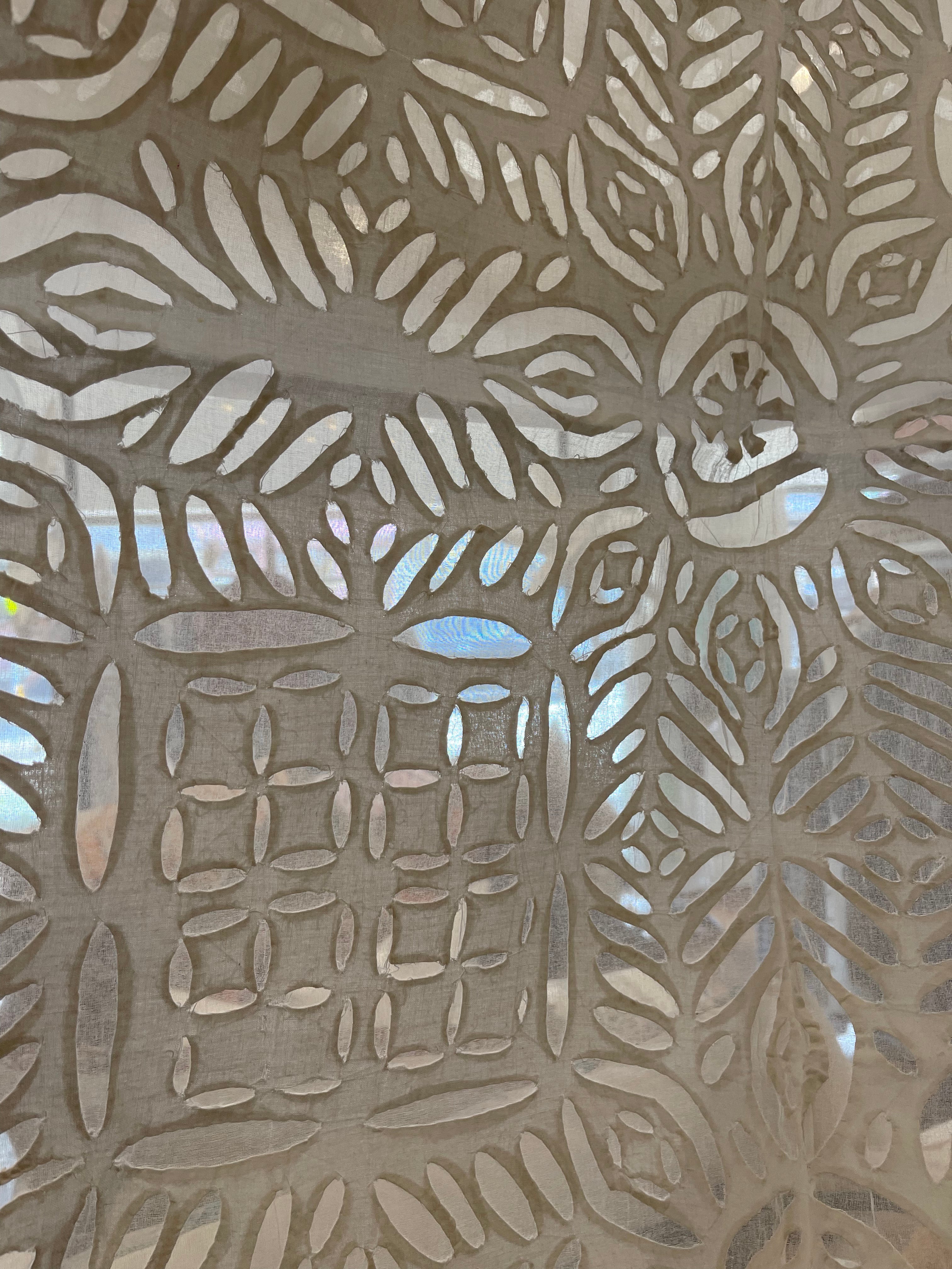 APPLIQUÉ BEDCOVER - Intricacy